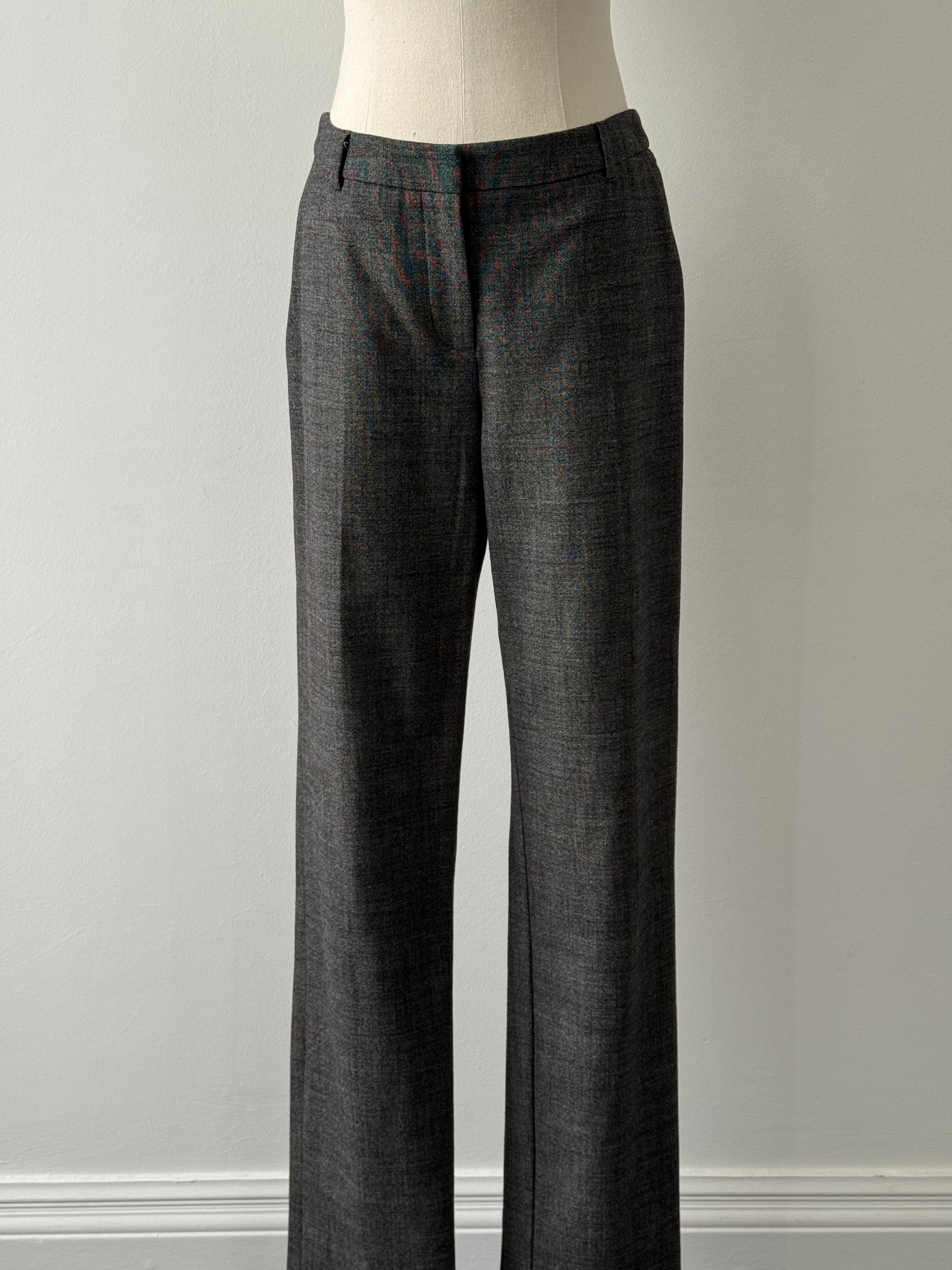 Max Mara Studio 2000s virgin wool tailored low waist trousers in size W28, photographed on a plain background.