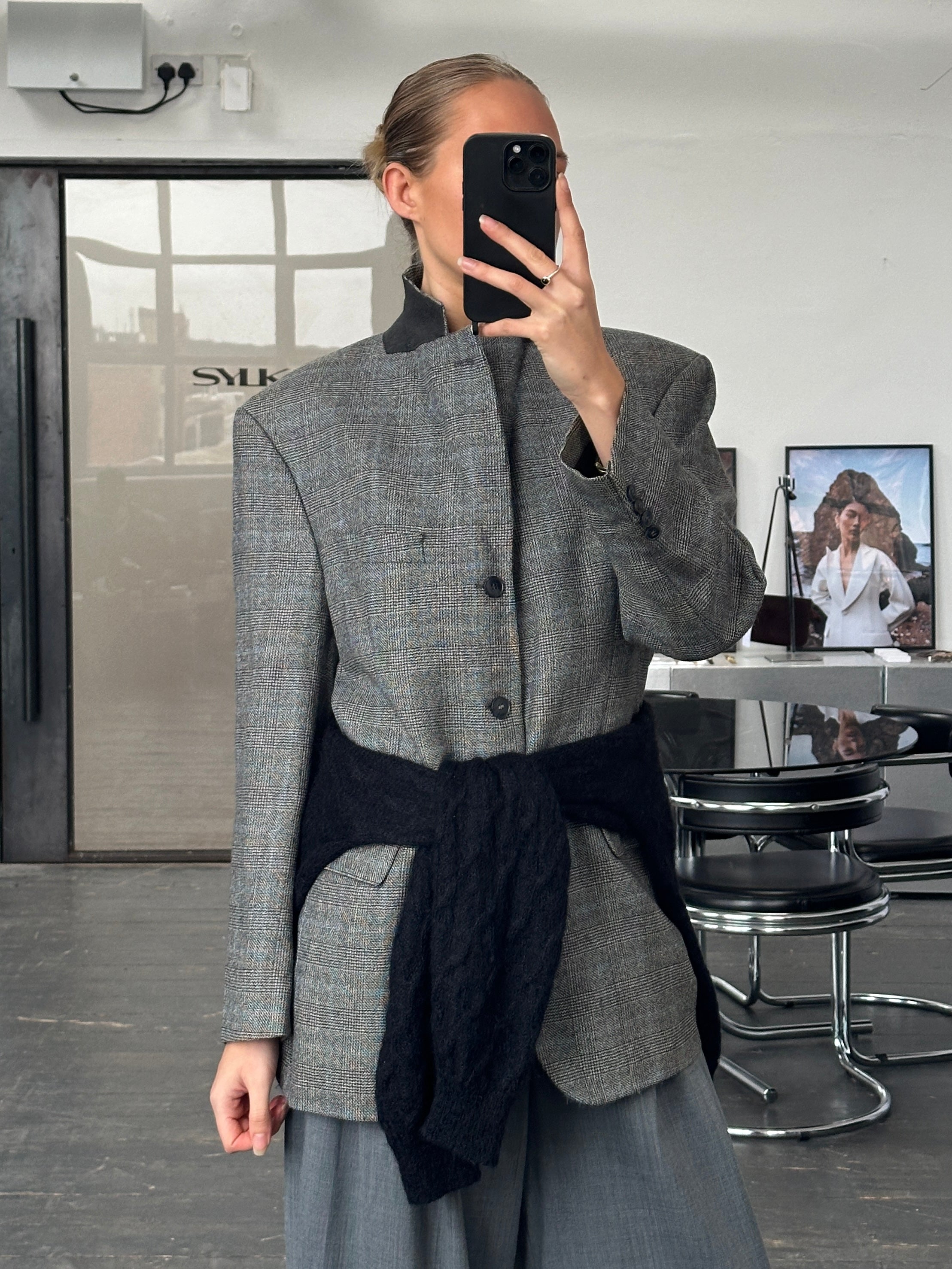 Yves Saint Laurent Pour Homme 1990s pure wool check blazer, size 40R/L, tailored men's blazer with classic pattern.