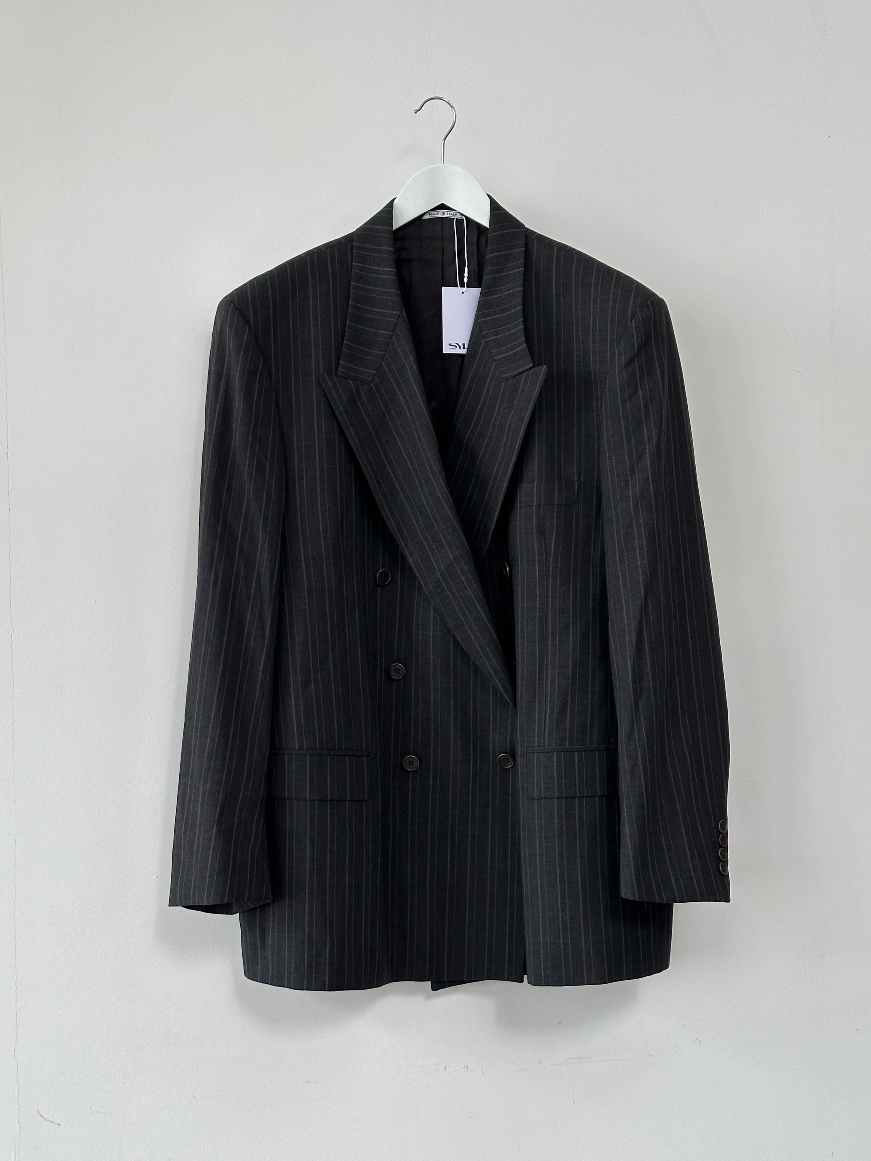 Giorgio Armani Le Collezioni striped pure wool double-breasted blazer in XXL, featuring classic lapels and tailored fit.