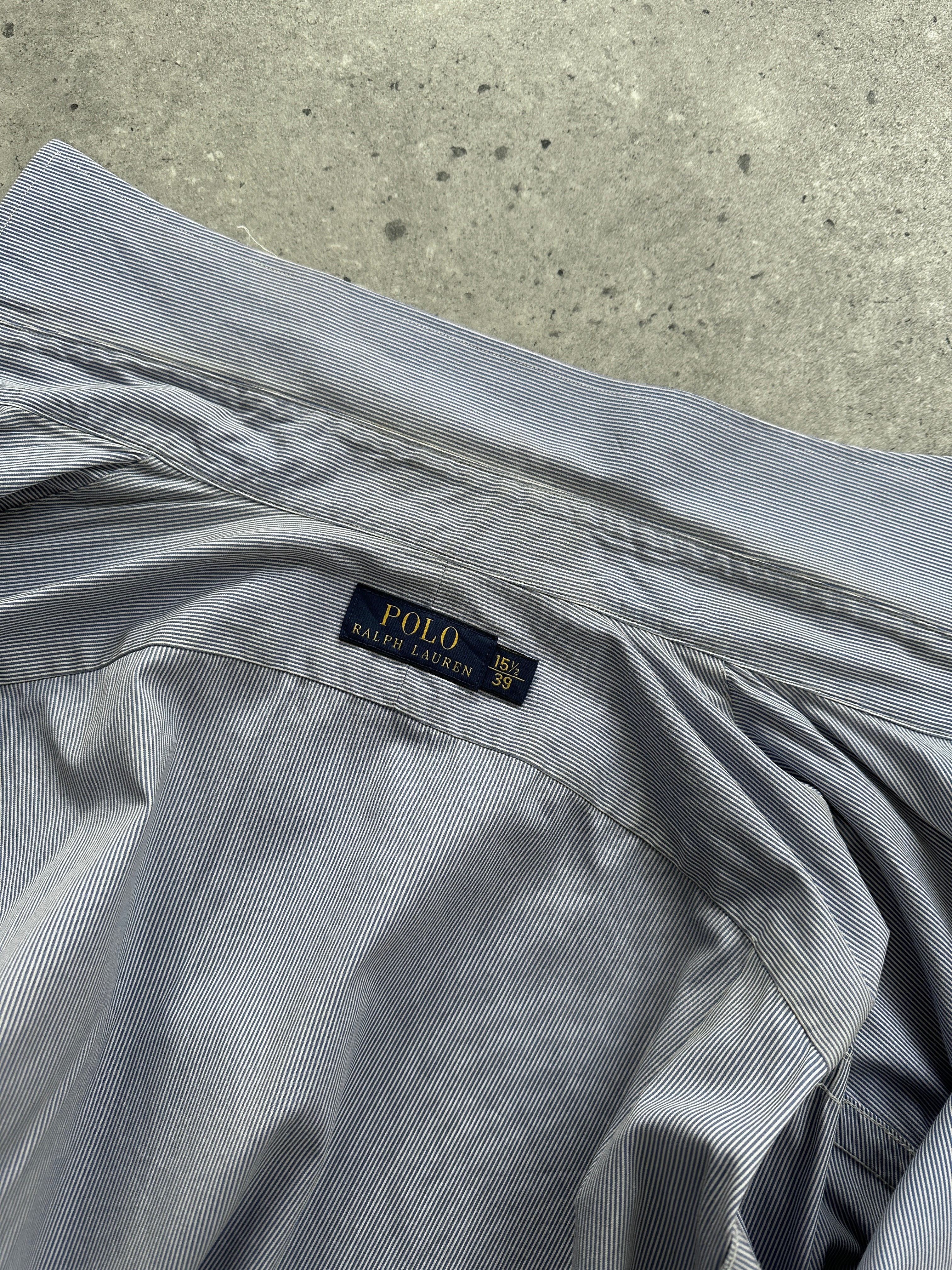 Ralph Lauren pinstripe pure cotton logo shirt in size M, featuring classic button-down design and embroidered logo on chest.
