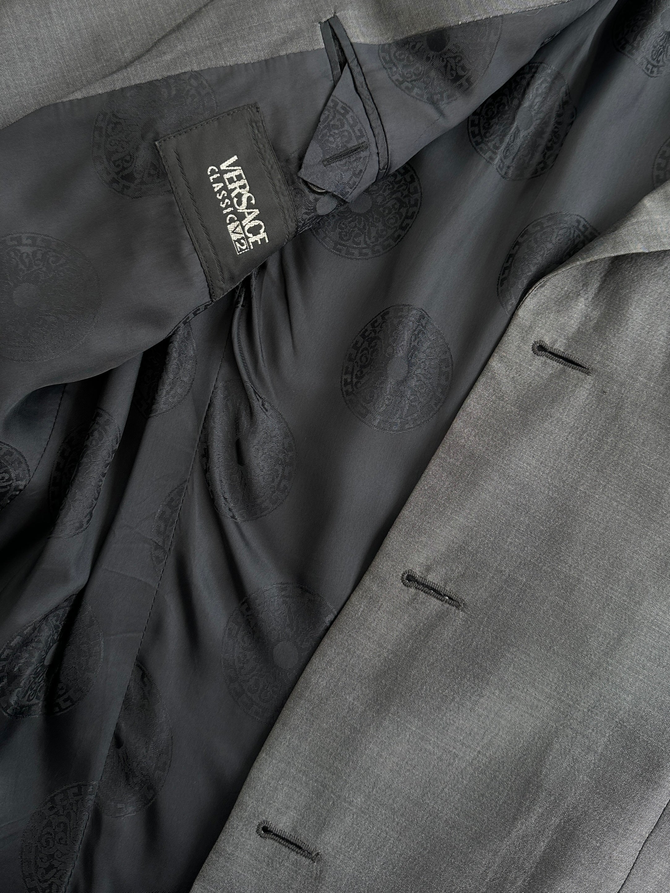 Versace Classic V2 90s pure silk single-breasted blazer in size 42R/XL, shown in a stylish image.