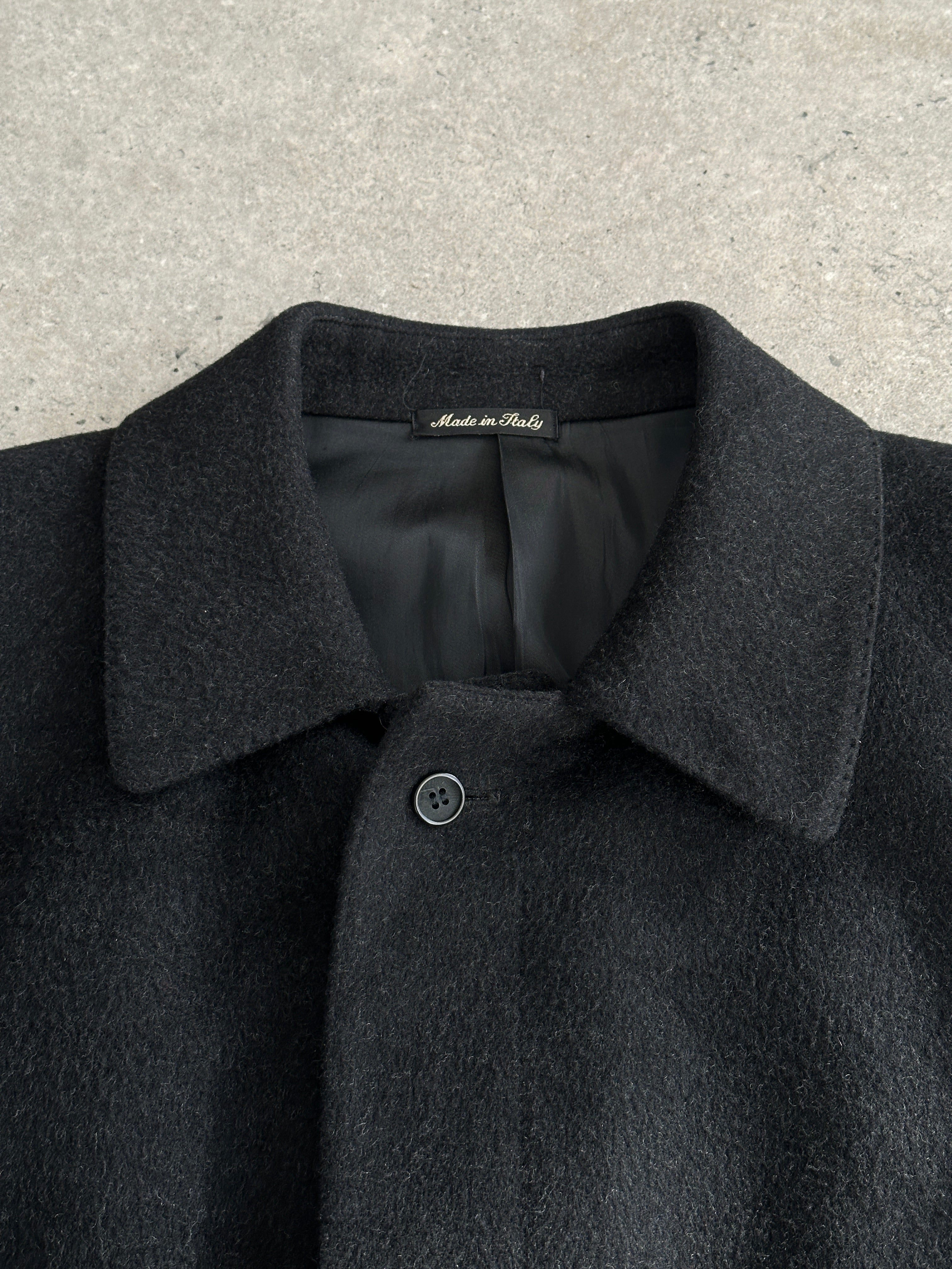 Italian vintage wool and cashmere belted coat in XL/XXL, featuring classic design and warm, textured fabric.