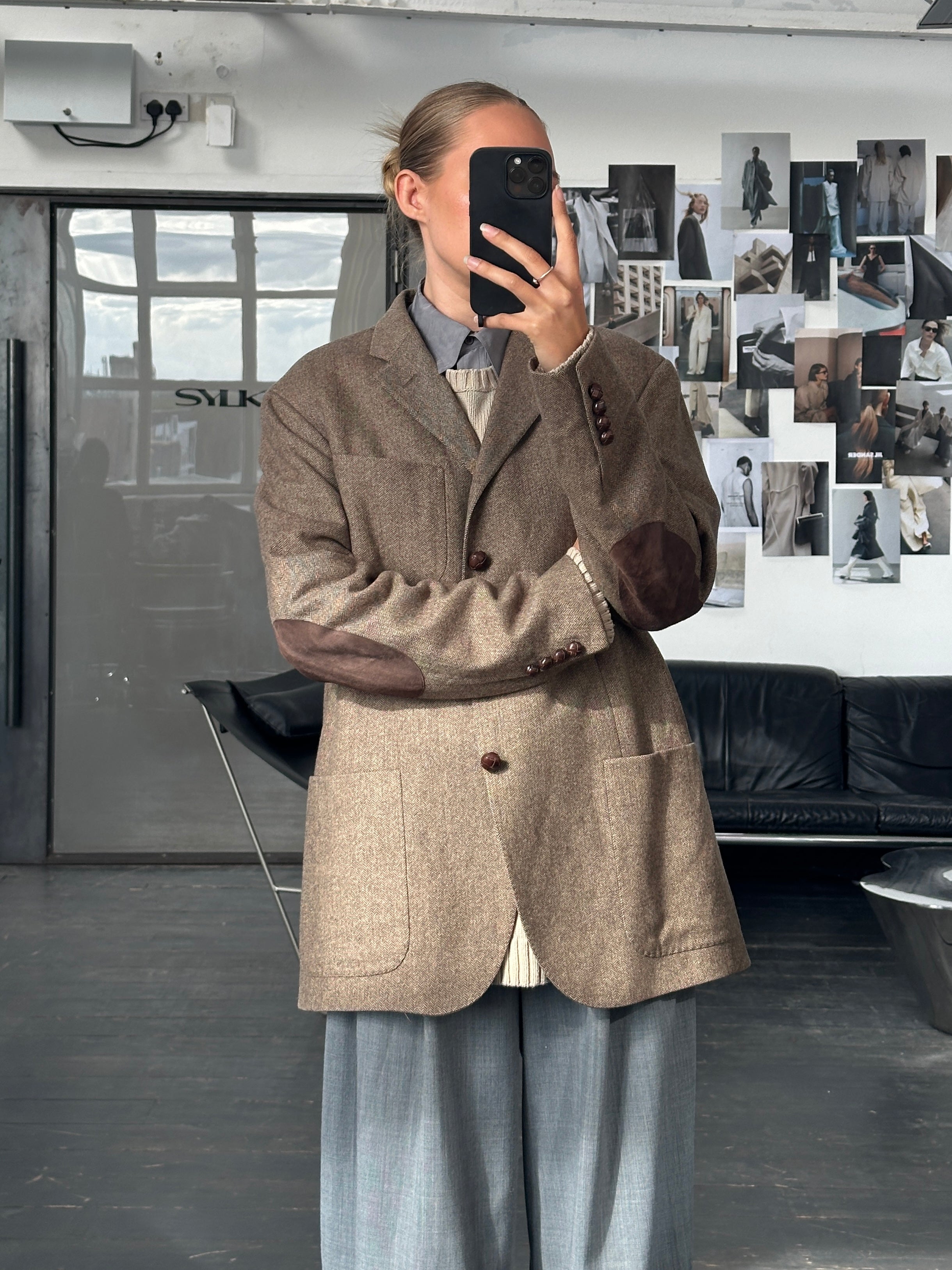 Ralph Lauren Polo 2010s pure wool herringbone blazer in size 44R/XL, shown in a classic tailored fit with herringbone fabric pattern.