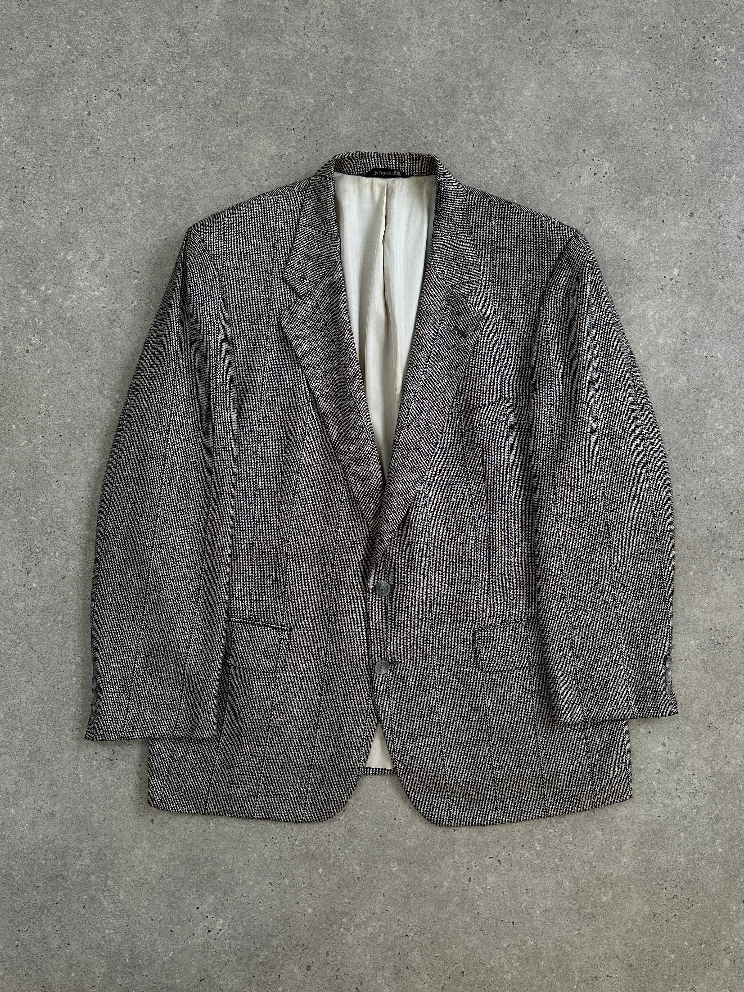 Burberry 1990s wool micro check single-breasted blazer in size 46R/XXL, tailored fit with classic check pattern and structured lapels.