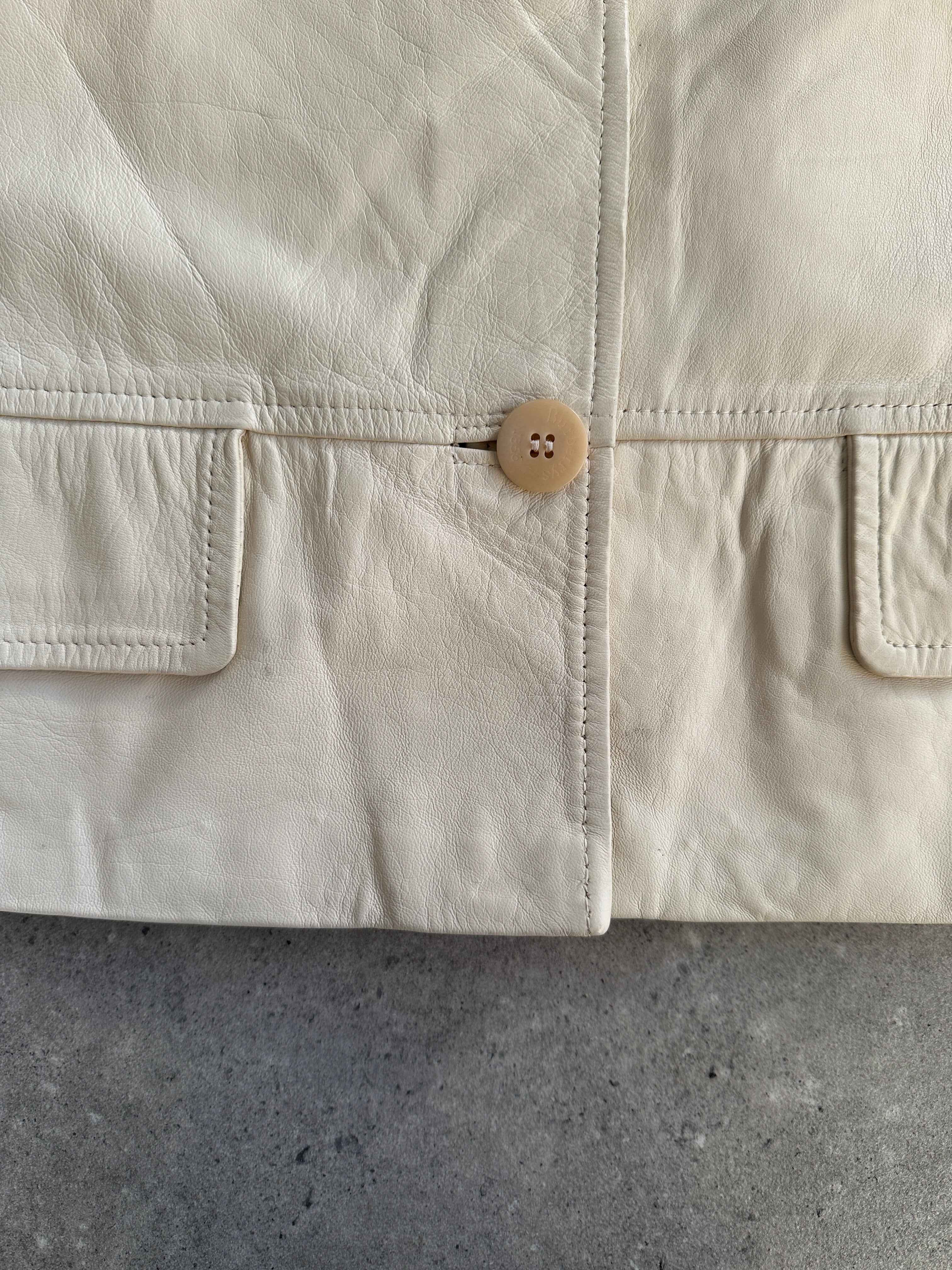 Burberry boxy leather jacket in size S, featuring classic design with smooth black leather and stylish collar details.