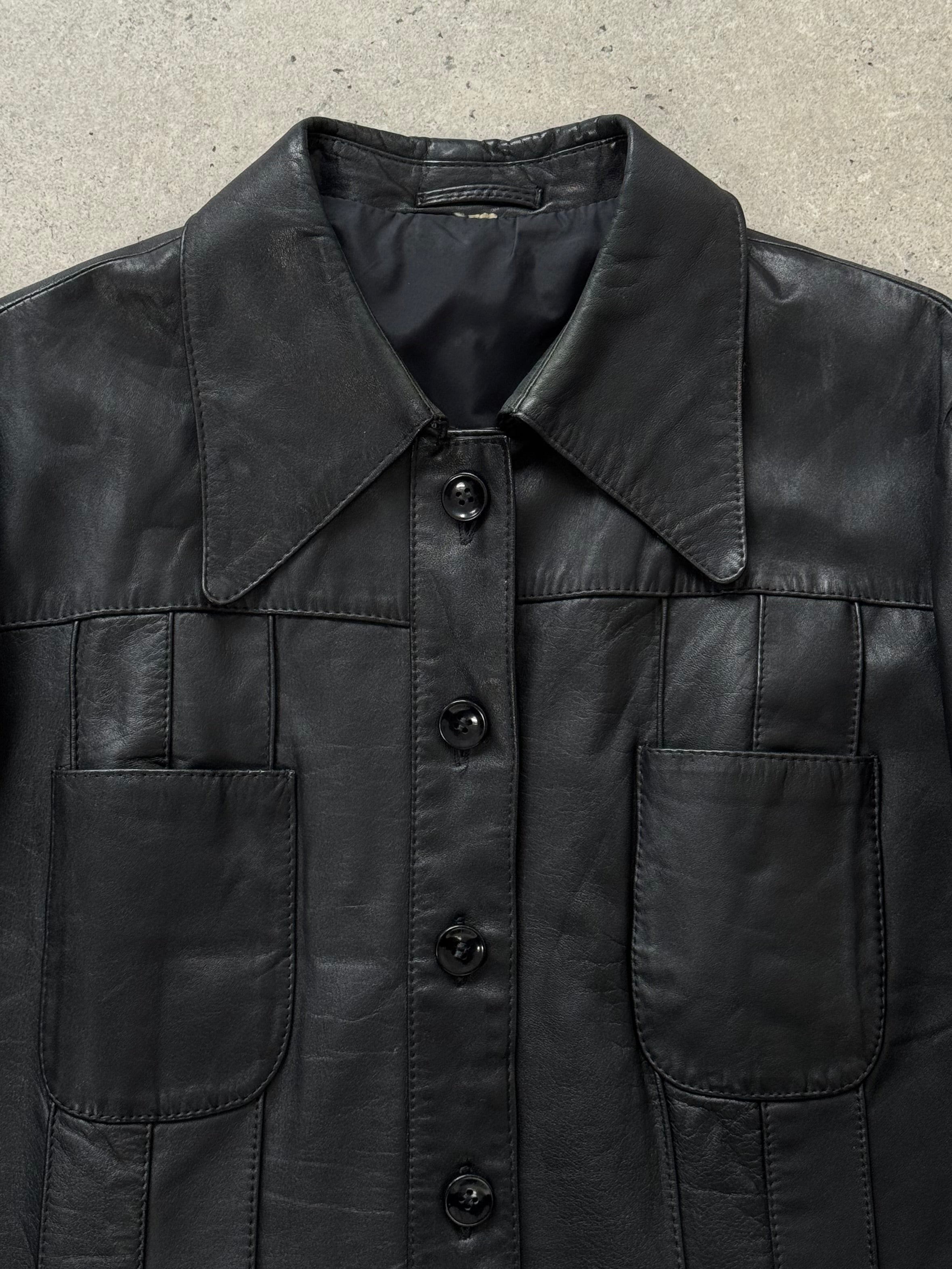 Vintage 1990s Dagger Collar leather jacket in size M, featuring classic distressed leather and vintage style details.