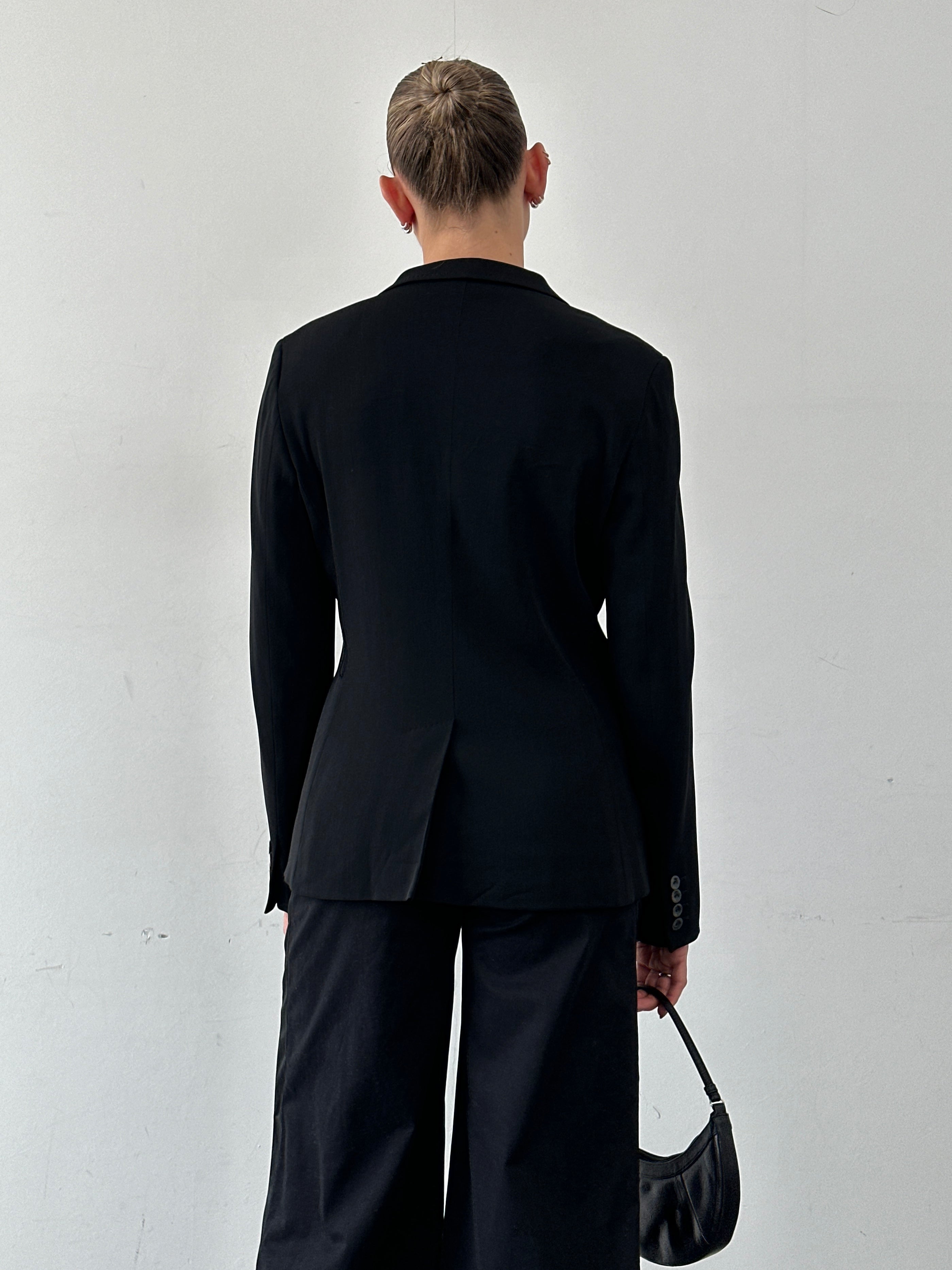 Max Mara wool silk single-breasted blazer in size M, shown on a hanger with a tailored fit and classic lapel design.