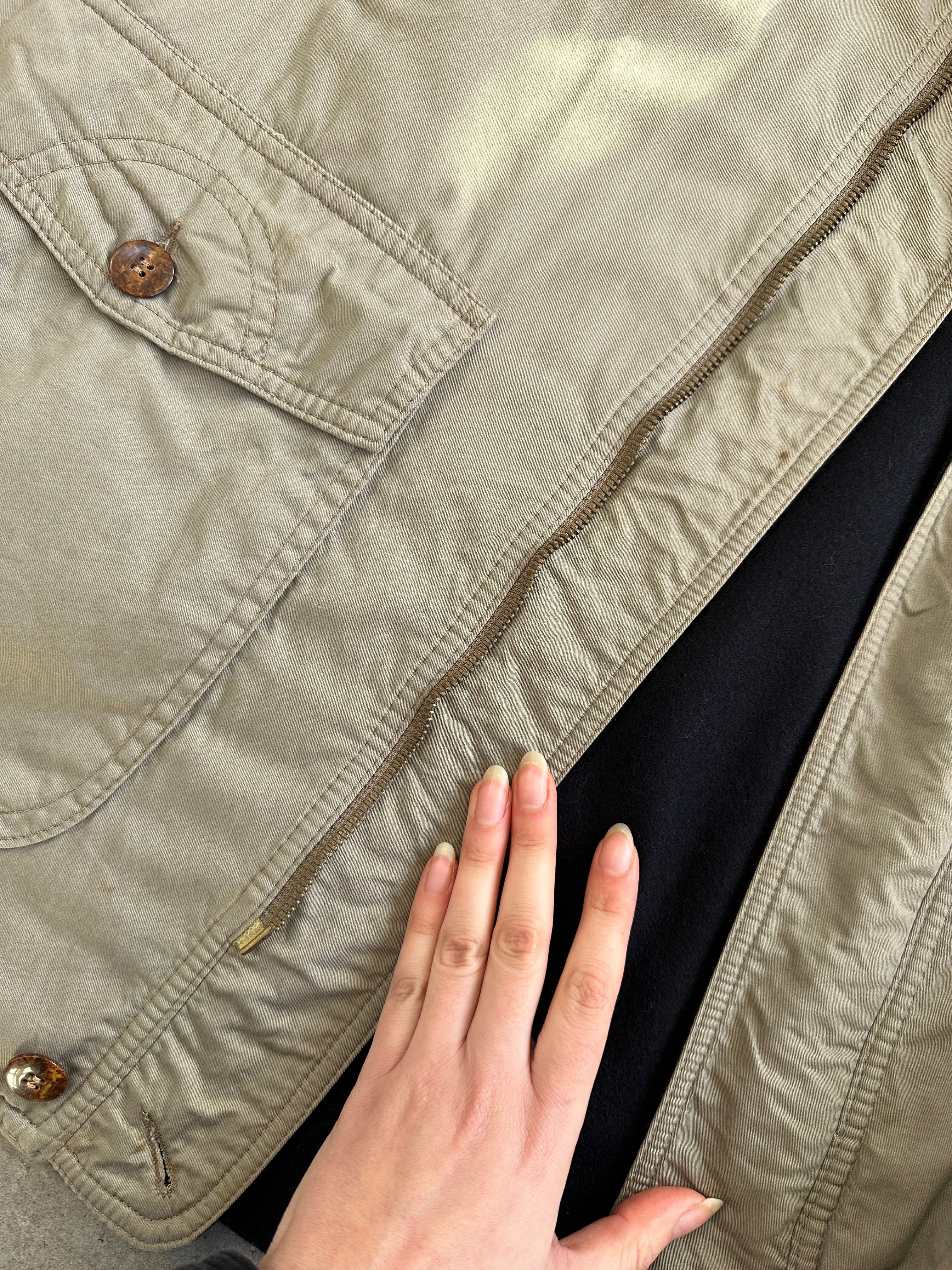 Vintage Italian brushed wool reversible jacket in XL with a classic design and textured fabric, suitable for stylish cold-weather wear.