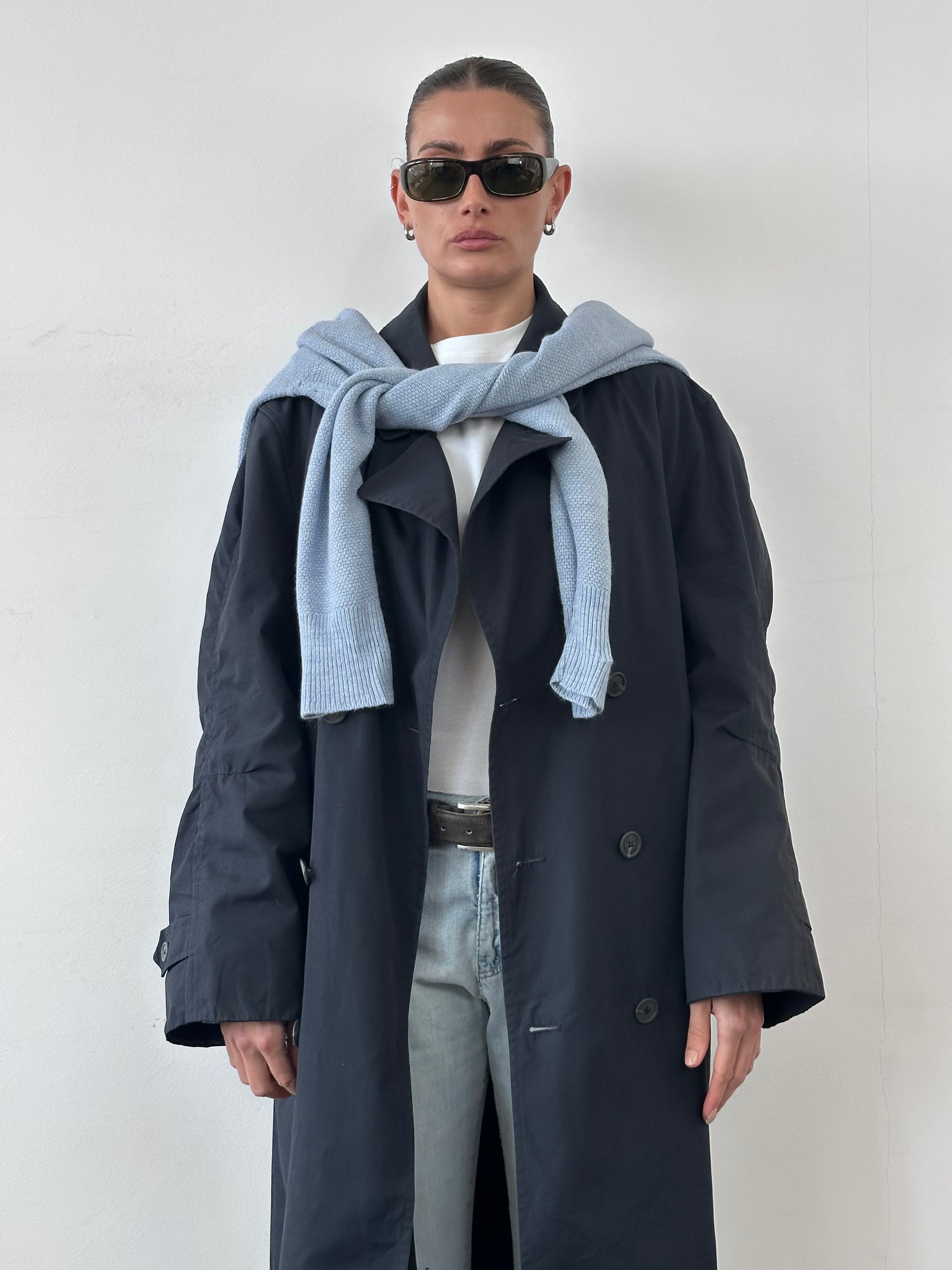 Christian Dior Monsieur double-breasted trench coat in XL, stylish beige coat with classic design and button details.