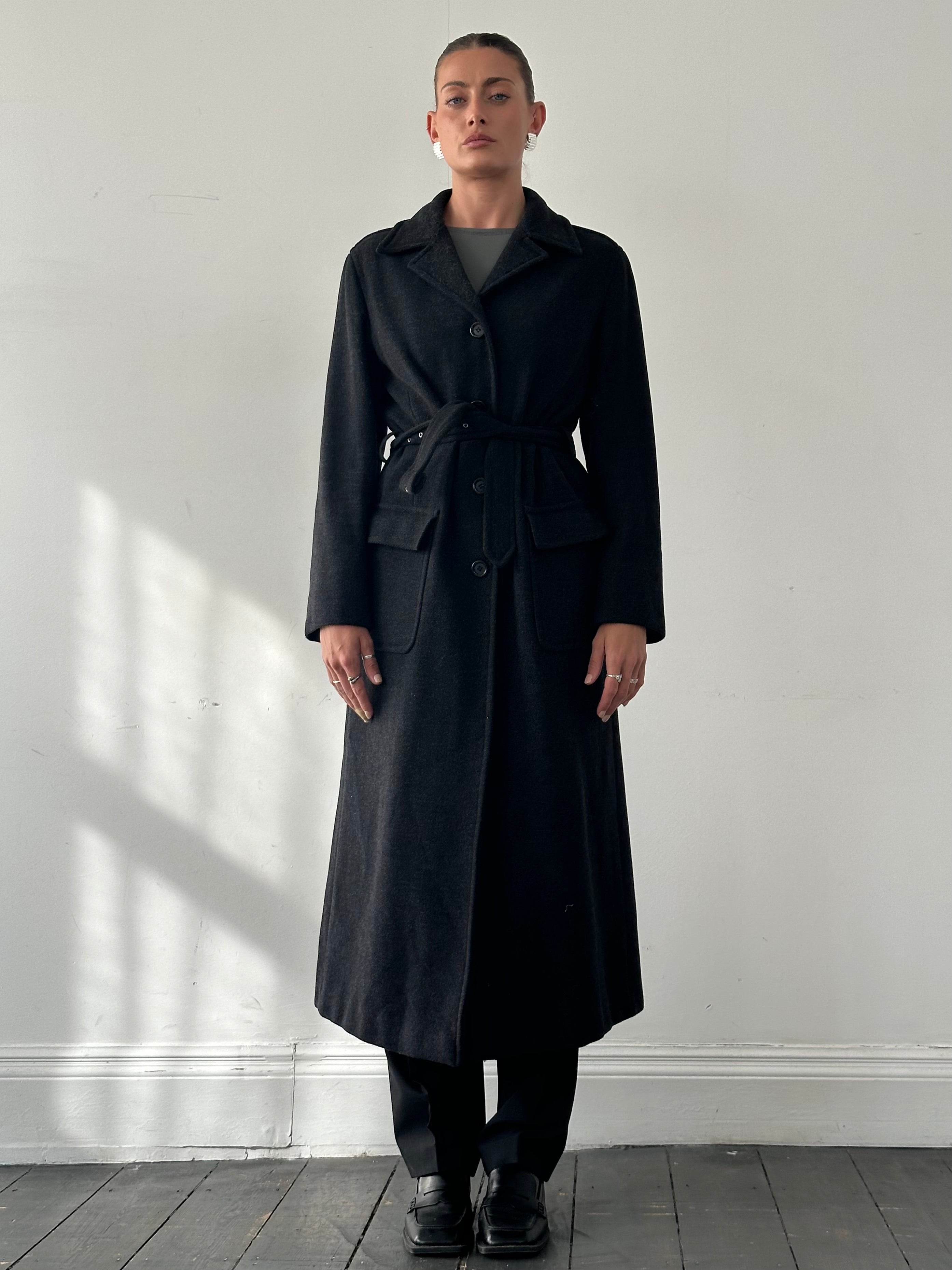 Max & Co virgin wool floor-length belted coat in classic design, displayed on a mannequin.