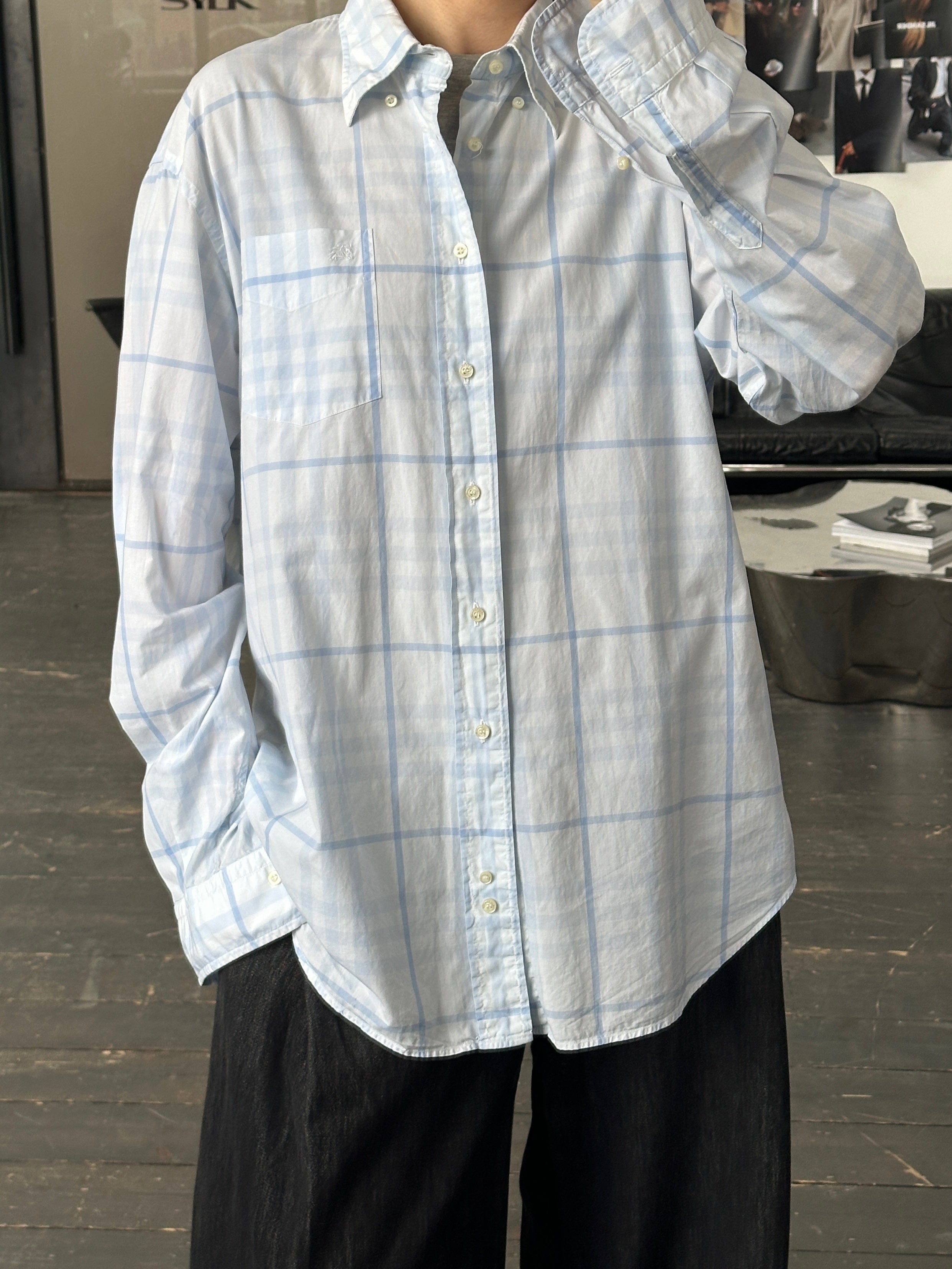 Burberry London 2000s cotton check shirt in XL size, featuring classic plaid pattern and button-front design.