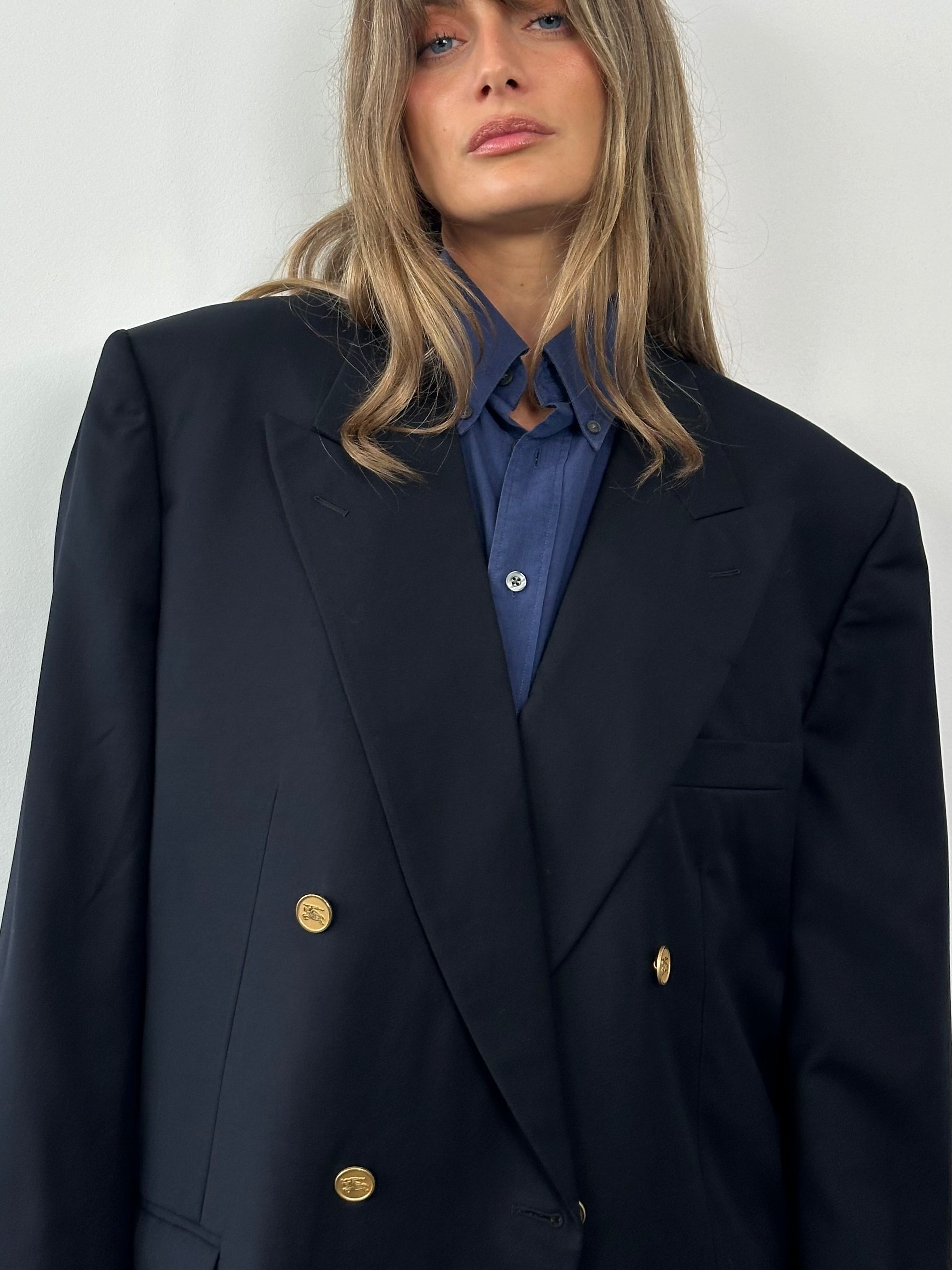 Burberry pure wool double-breasted blazer in size 46R/XXL, featuring classic tailored design and gold button details.