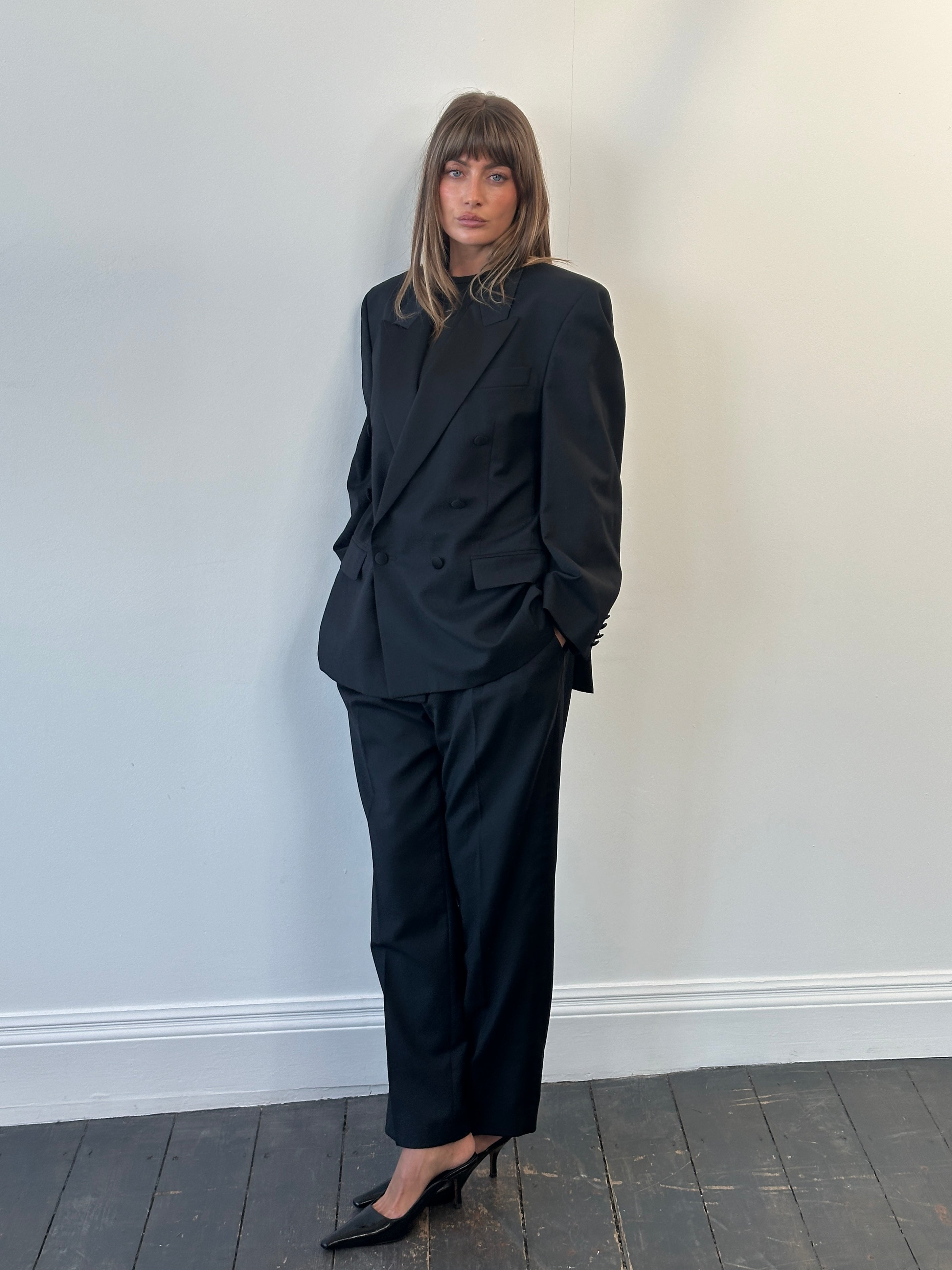 Pierre Cardin 1990s men's tuxedo suit, double-breasted, pure wool, size 42S/W33-34, featuring classic tailored design.