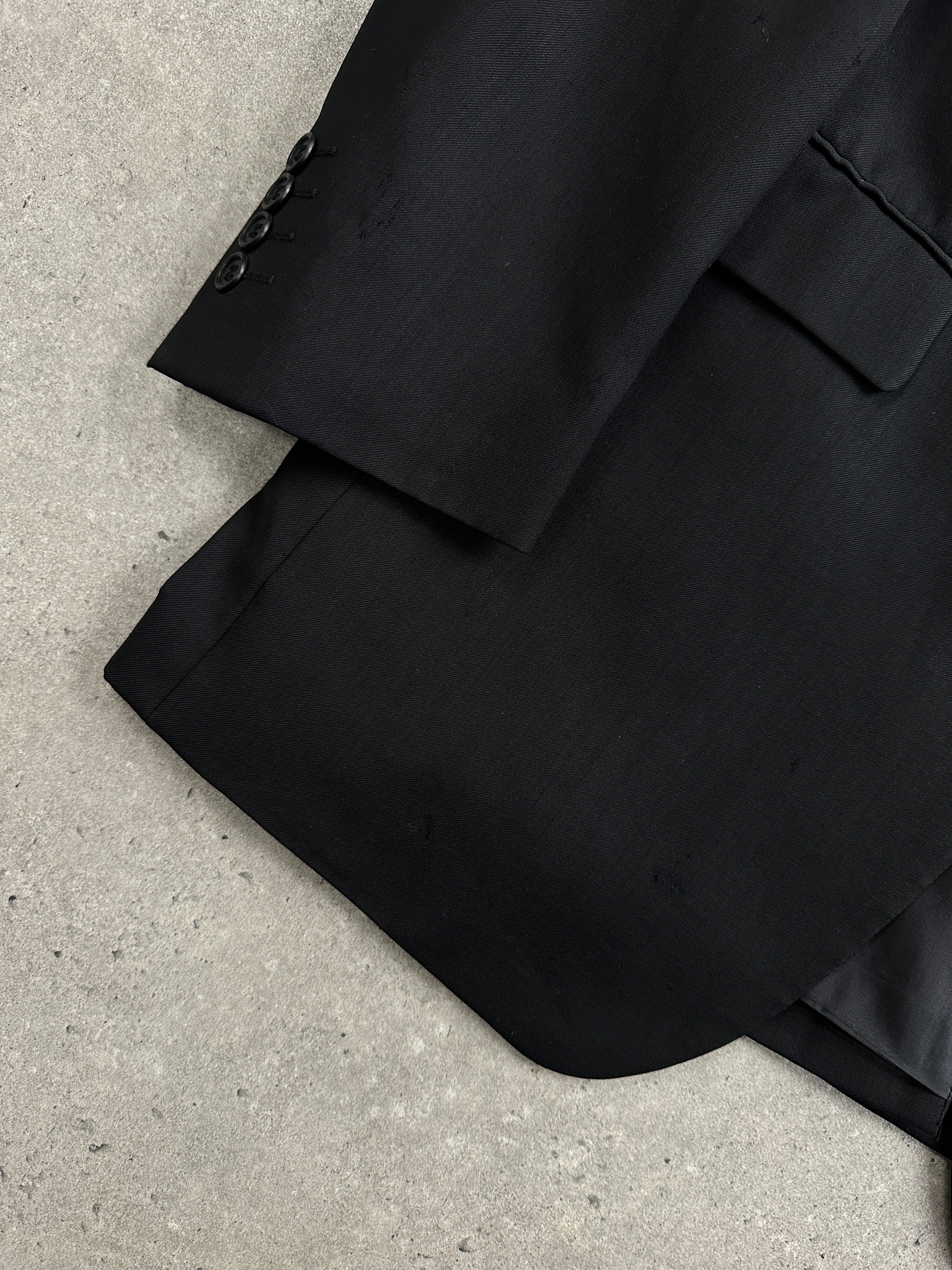 Yves Saint Laurent Pour Homme 1990s pure wool single-breasted blazer in size 40L/XL, tailored with a classic fit and dark color.