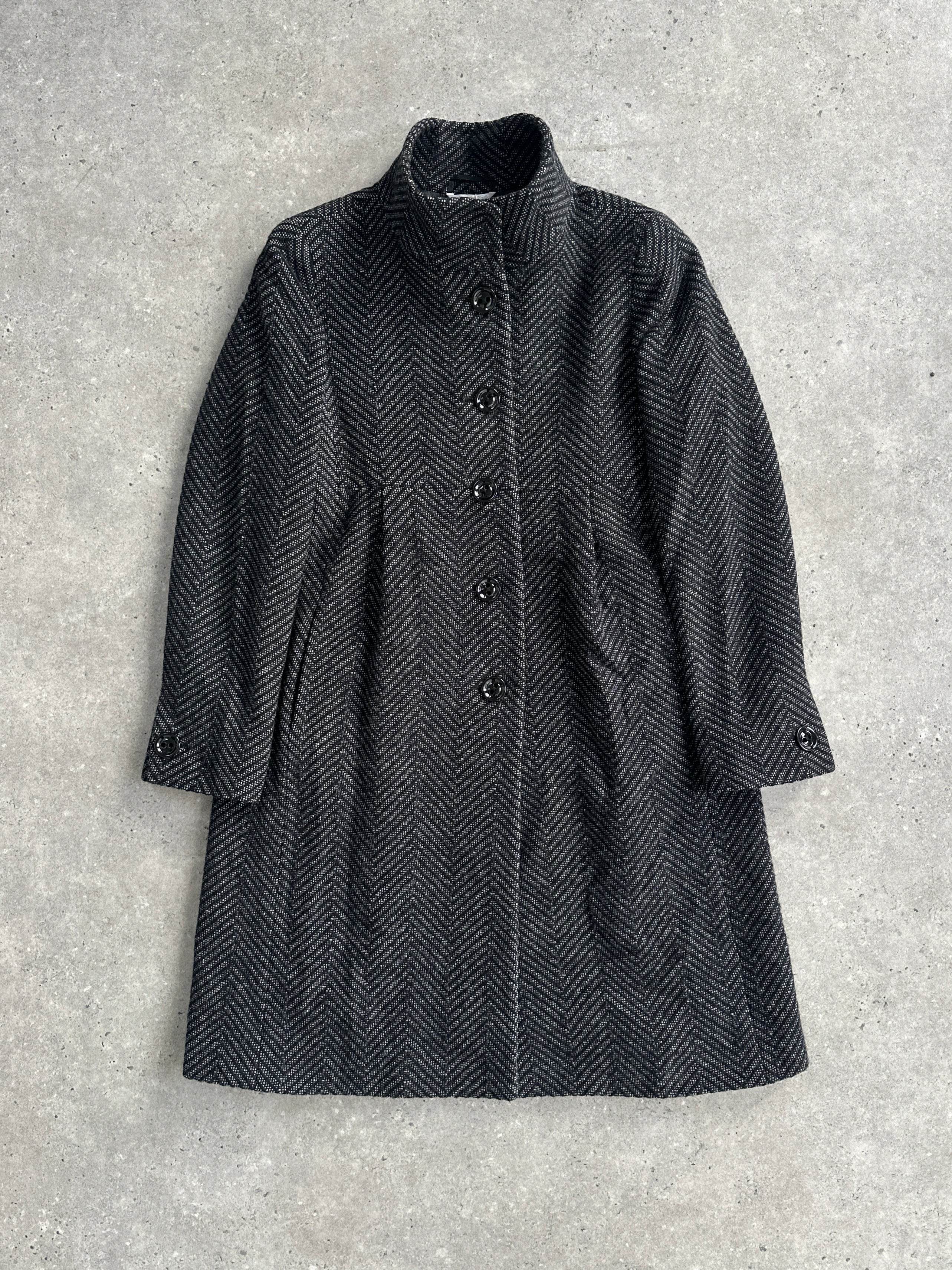 Max Mara wool cashmere herringbone single-breasted coat in S/M, tailored fit, with classic lapel collar and button closure.