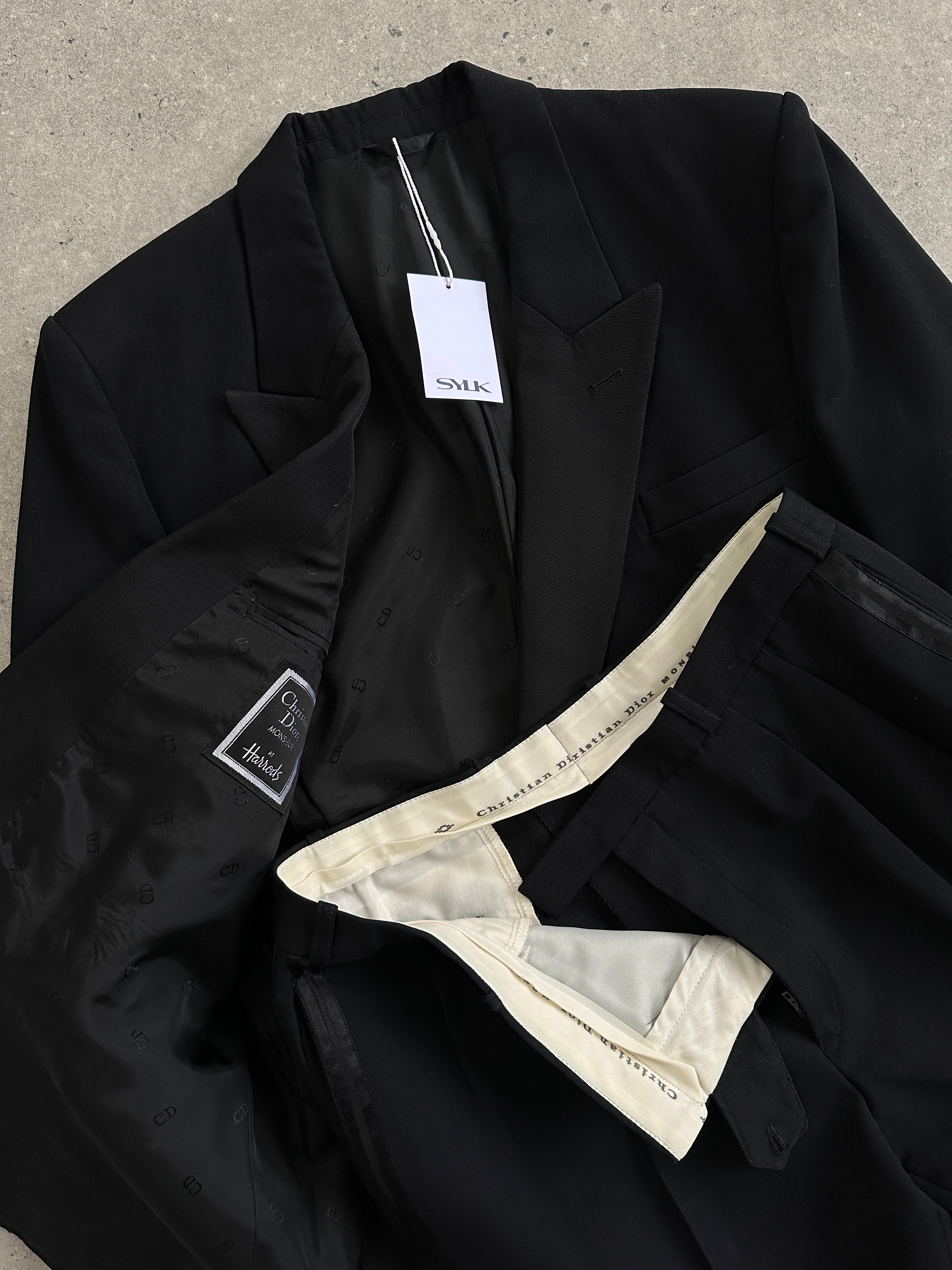 Christian Dior Monsieur Tuxedo Double Breasted Suit - 42S/W34 - SYLK