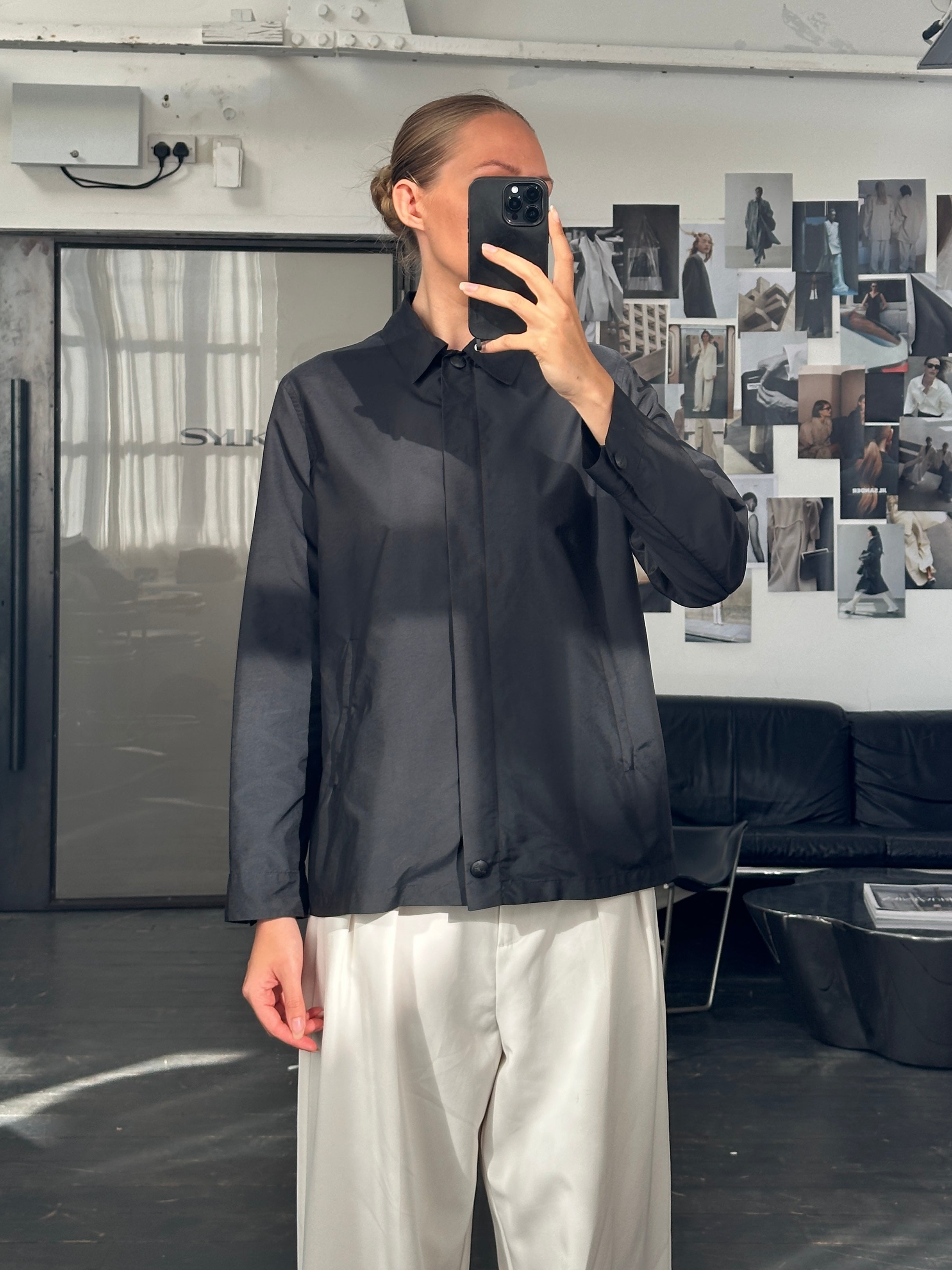 Max Mara Weekend 2000s concealed placket bomber jacket in size M, featuring a sleek design and classic bomber style.