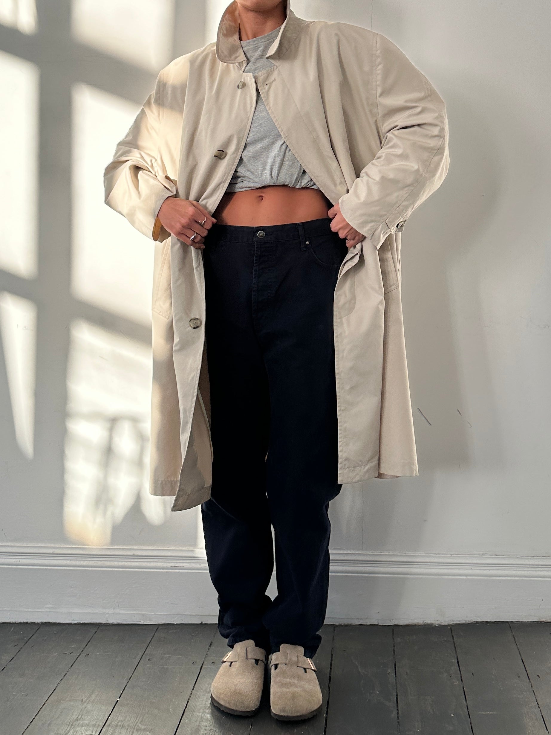 Christian Dior Monsieur cotton trench coat with concealed placket in XXL, featuring classic design and tailored fit.