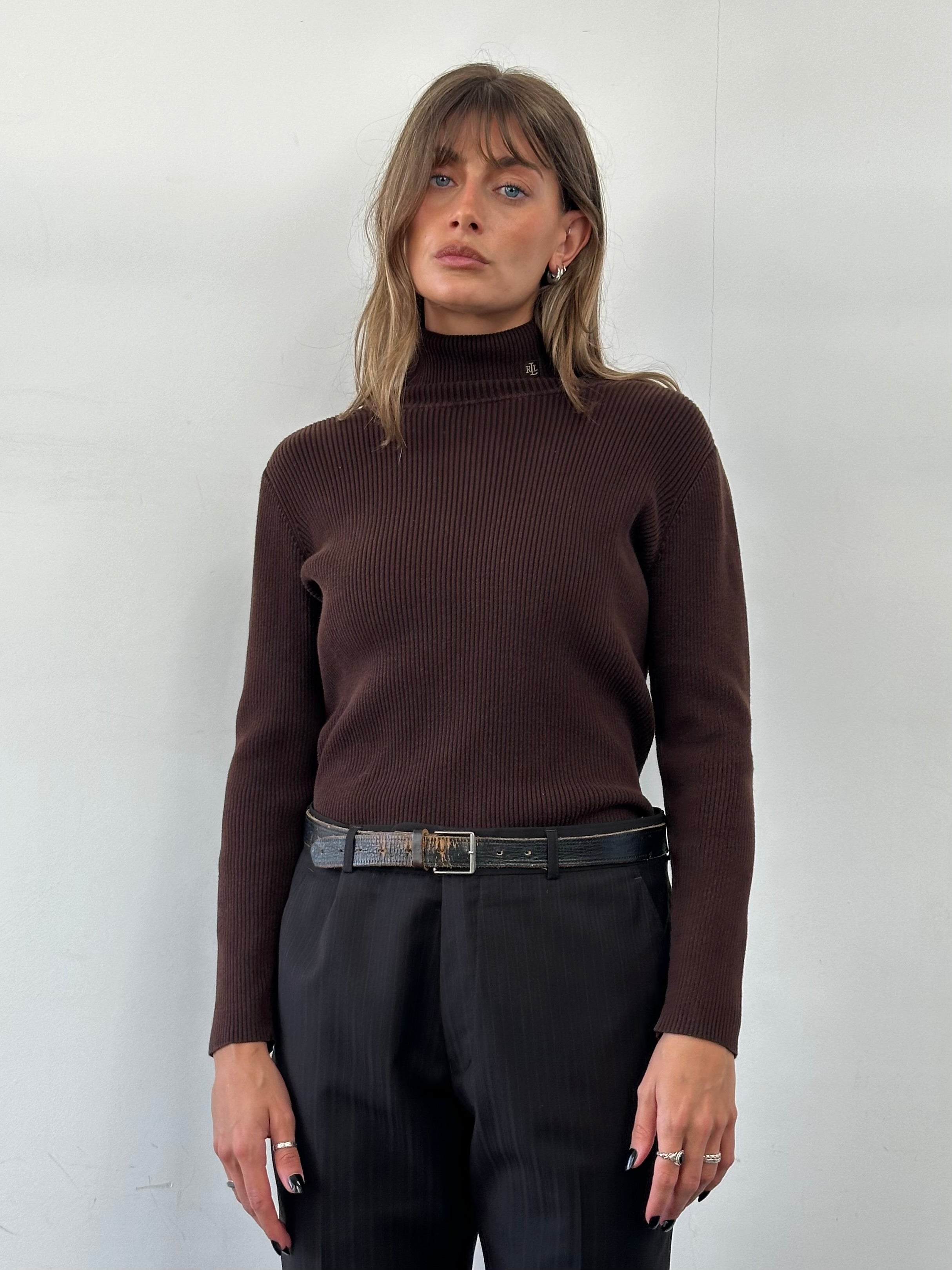 Ralph Lauren rib knit turtle neck jumper in medium, featuring a cozy, textured knit and classic design.