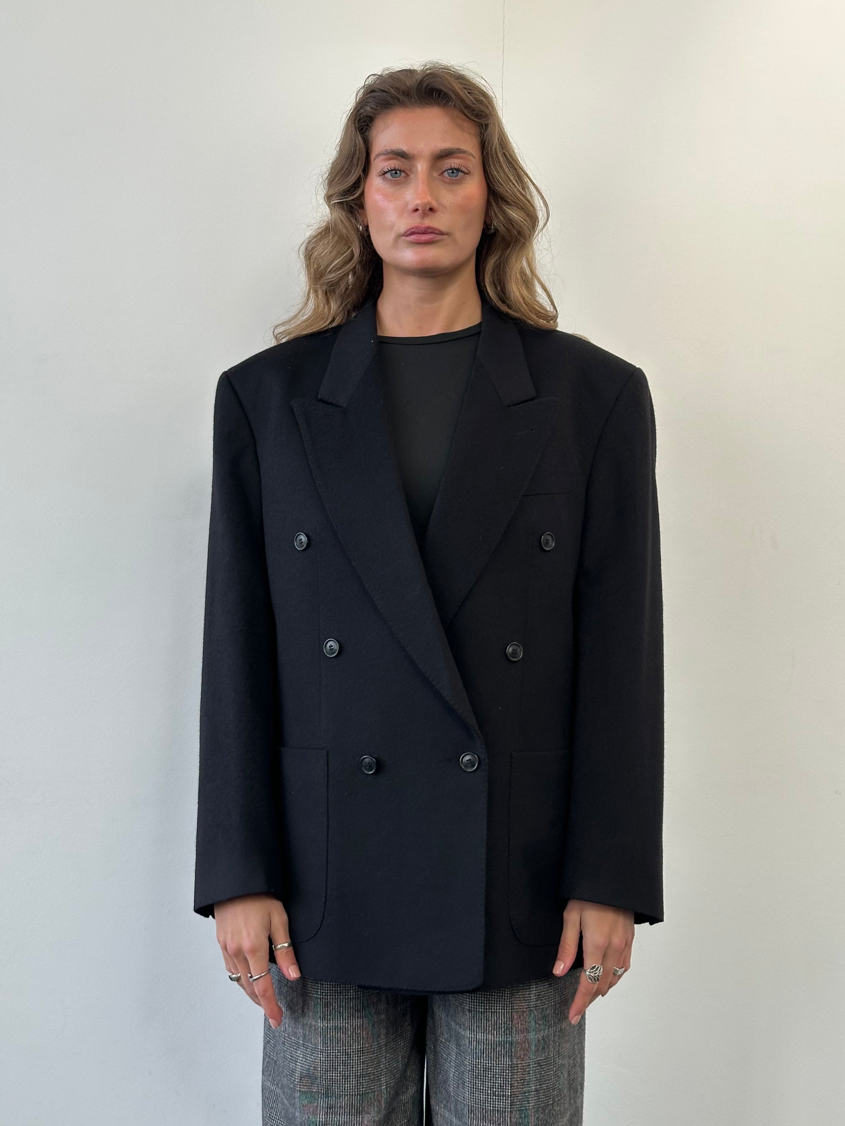 Yves Saint Laurent Diffusion Hommes 1980s brushed wool and cashmere blazer in size 40R/L, tailored fit, classic design.