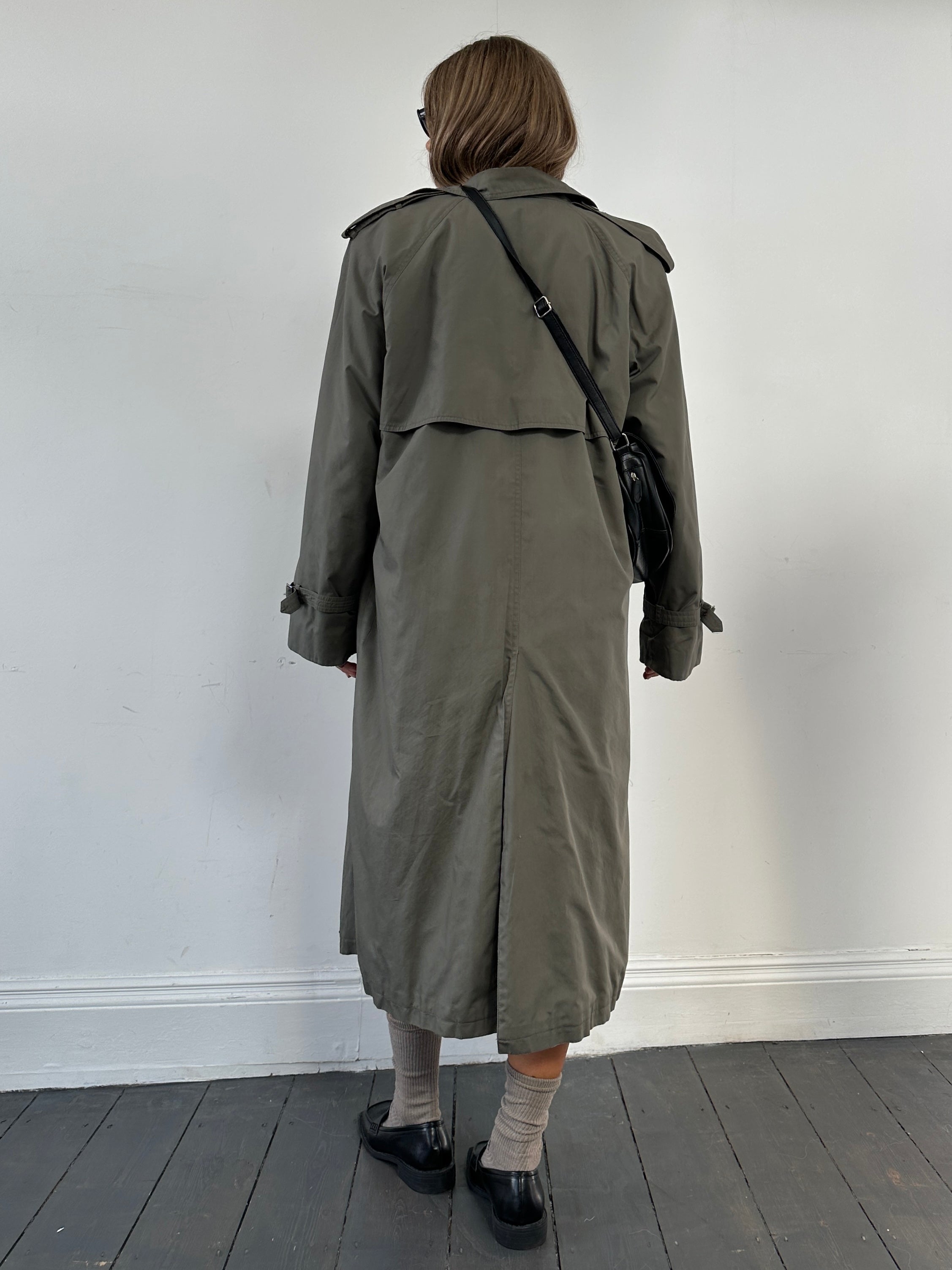 Pierre Cardin belted cotton blend trench coat in XL, featuring a classic design with a waist belt and button details.