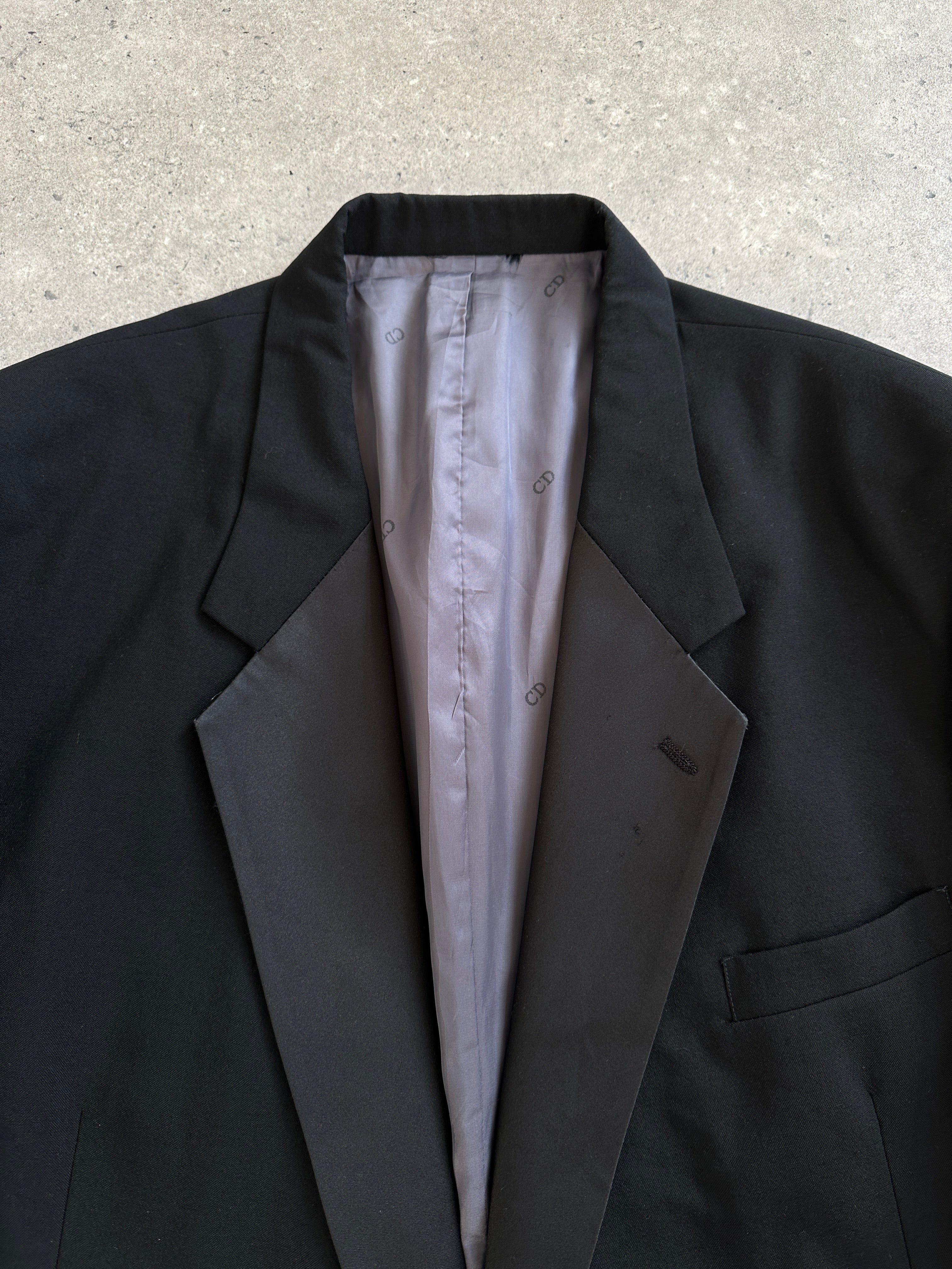 Christian Dior Le Connaisseur 1990s tuxedo wool blazer in size 52R/XXL, featuring classic tailored fit and dark navy fabric.
