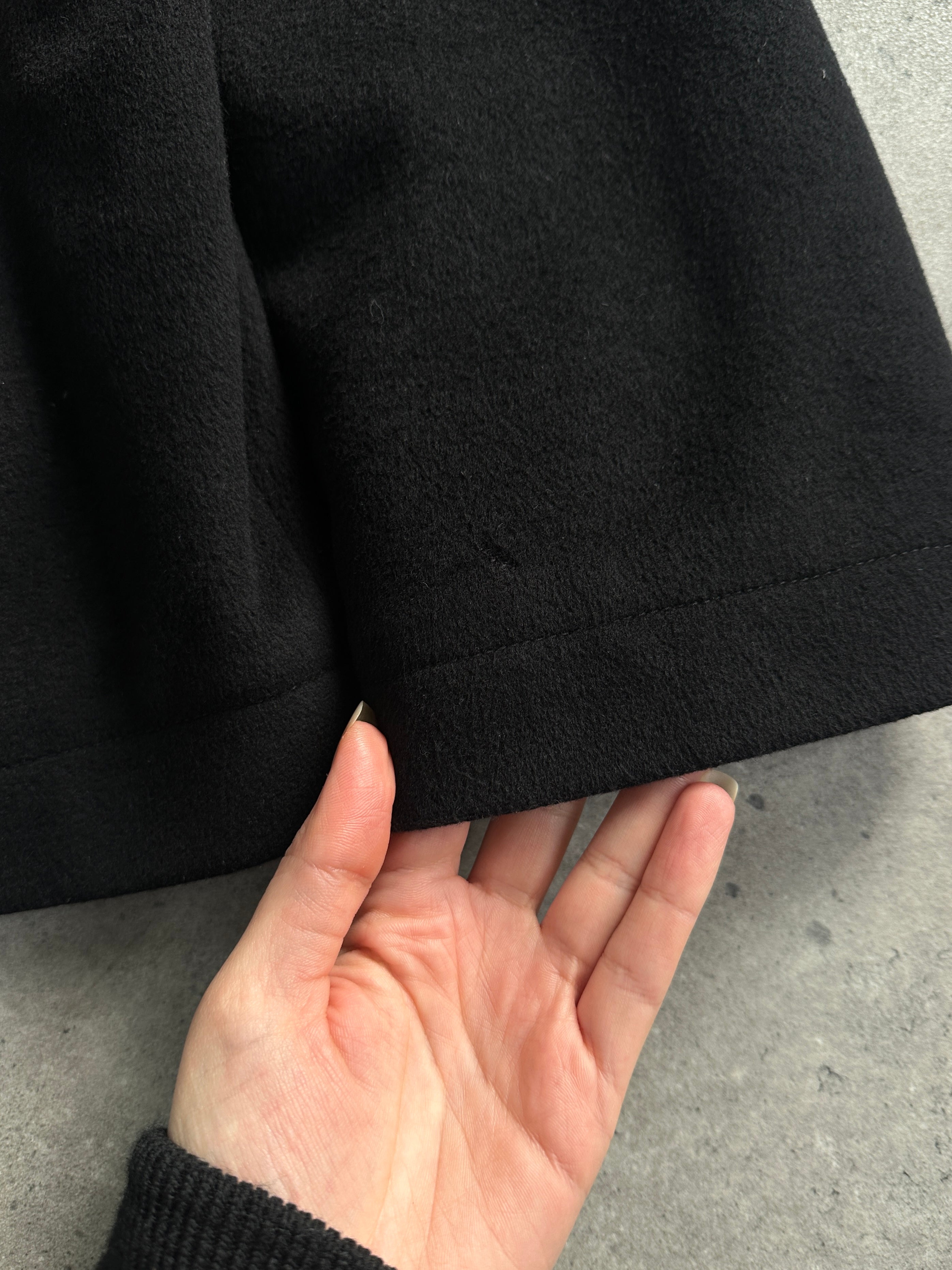 Vintage 1990s brushed wool cashmere jacket in XL, stylish and warm, featuring a classic vintage jacket design.