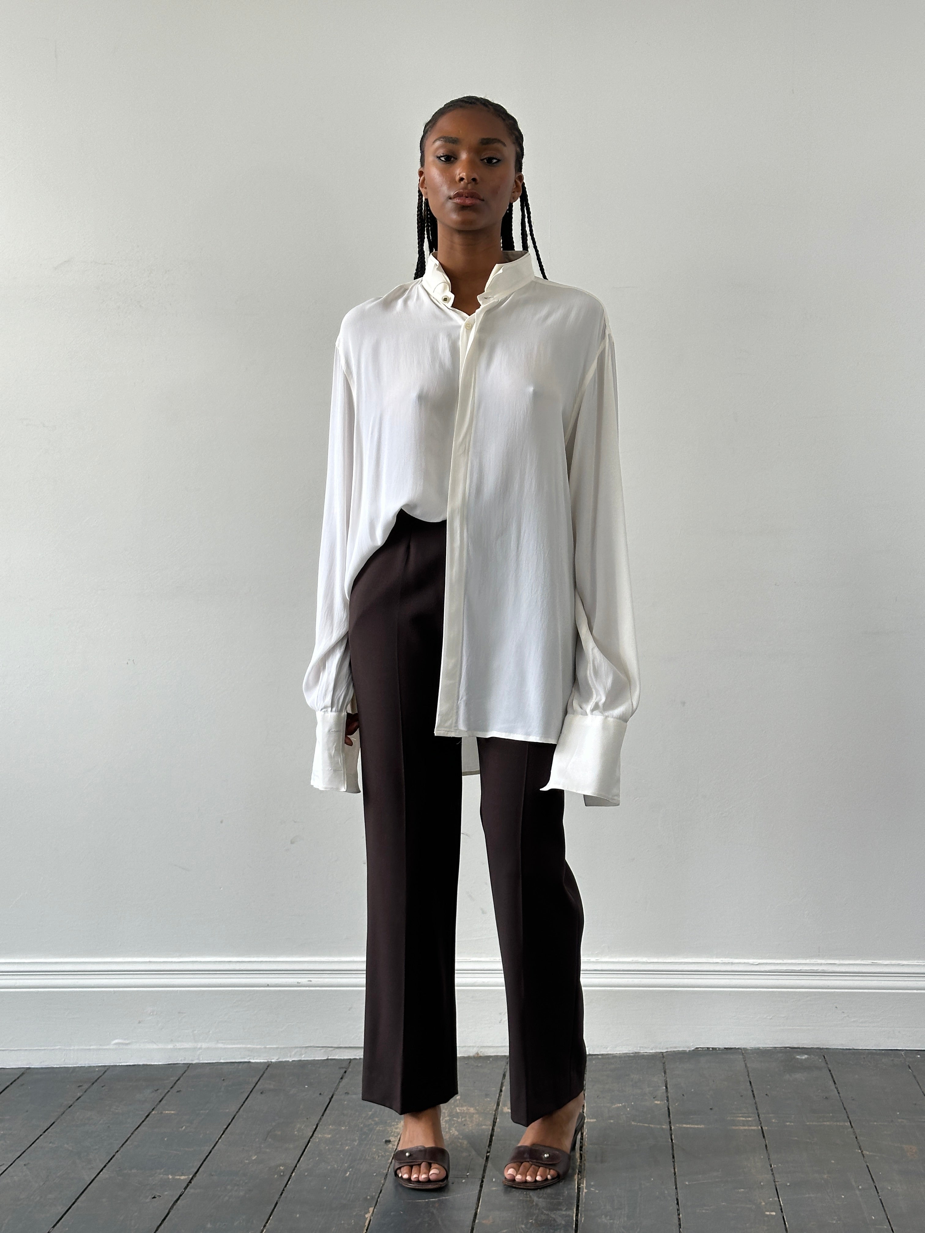 Vintage 1980s Italian silk flowy wing collar dress shirt in XL, with elegant draping and classic design.