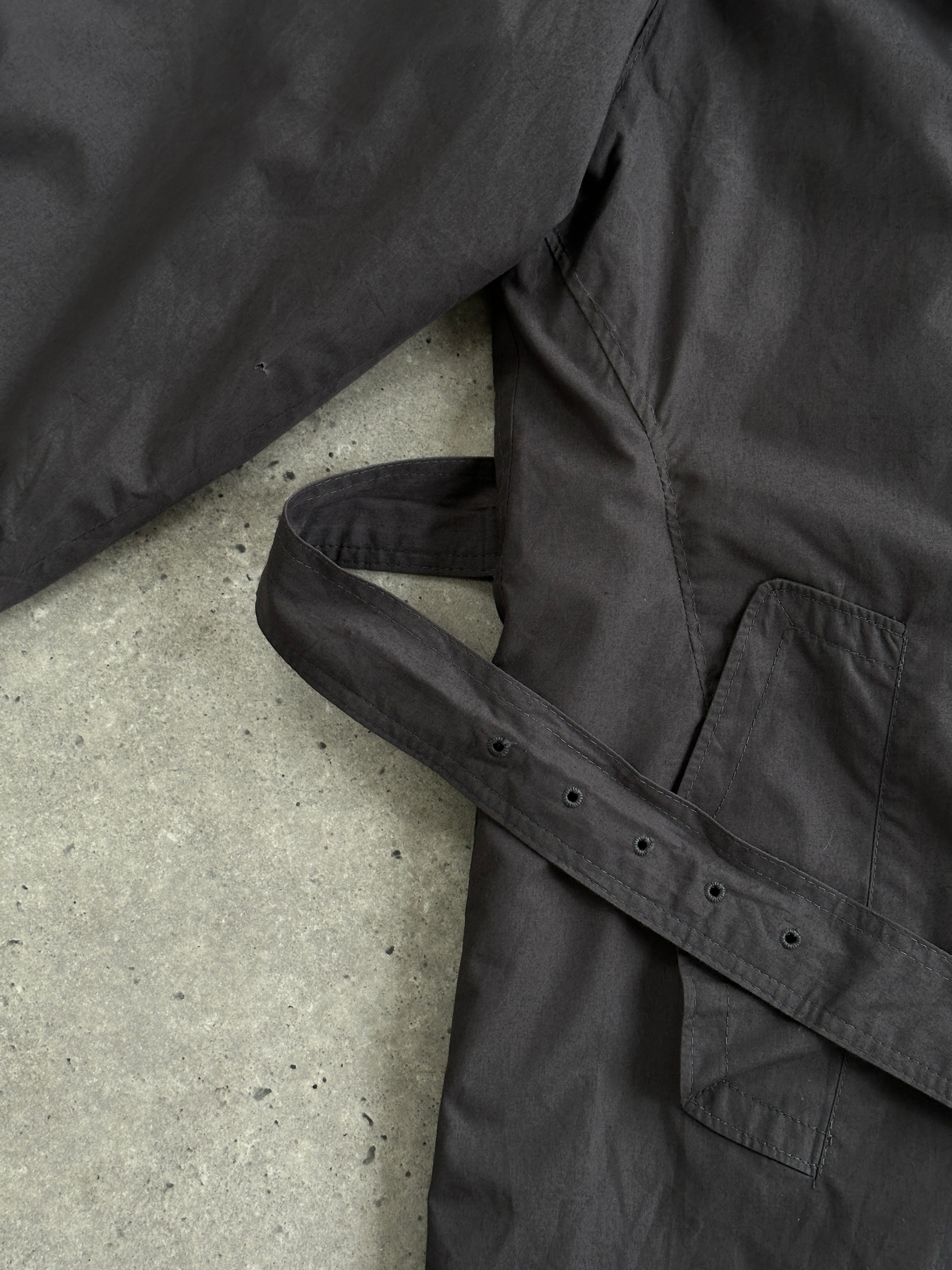 Christian Dior Monsieur cotton double-breasted belted trench coat in XL, featuring classic design and tailored fit.