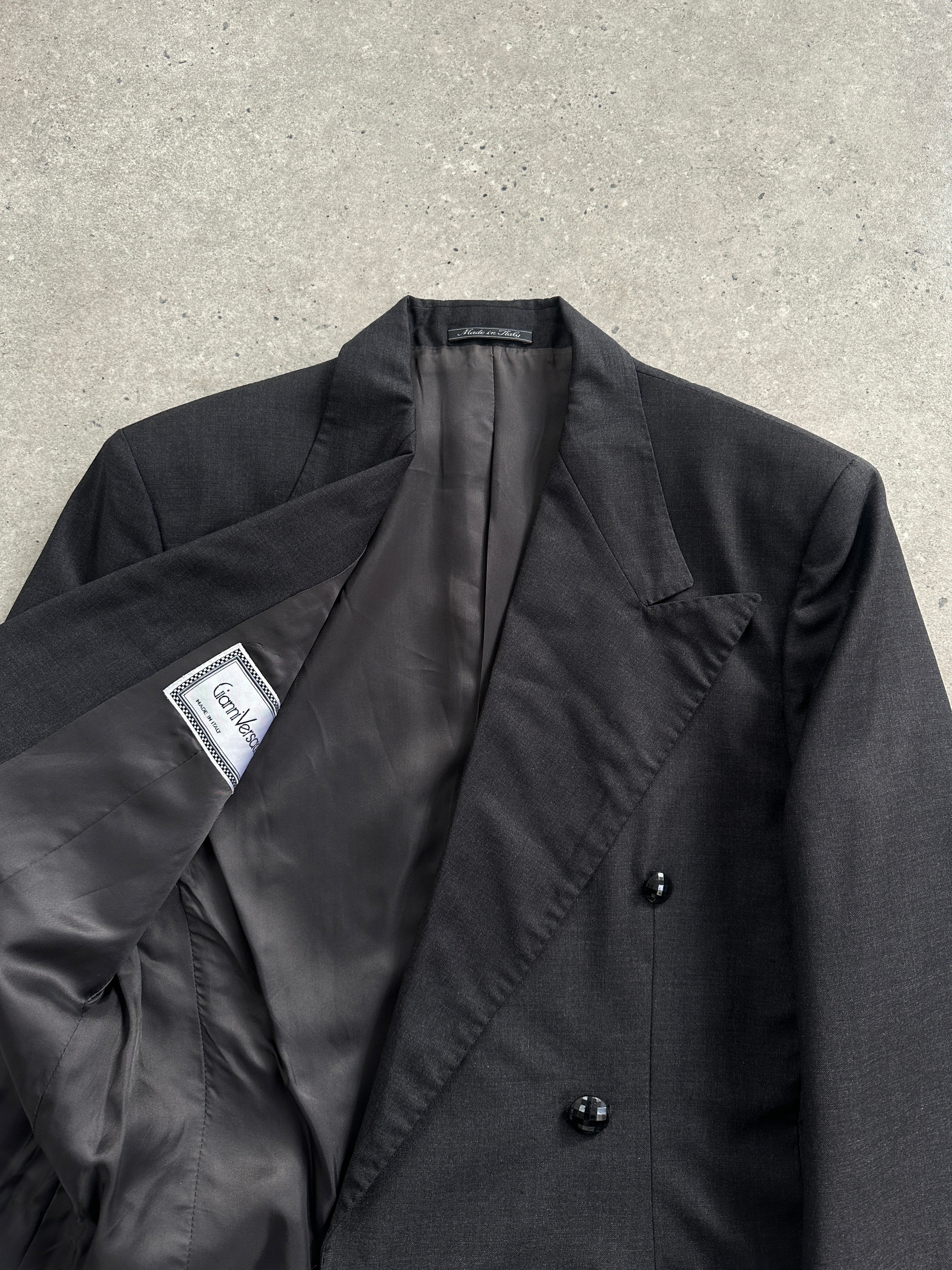 Gianni Versace 80s pure wool cropped double-breasted blazer, stylish S/M women's blazer with classic design and Versace branding.