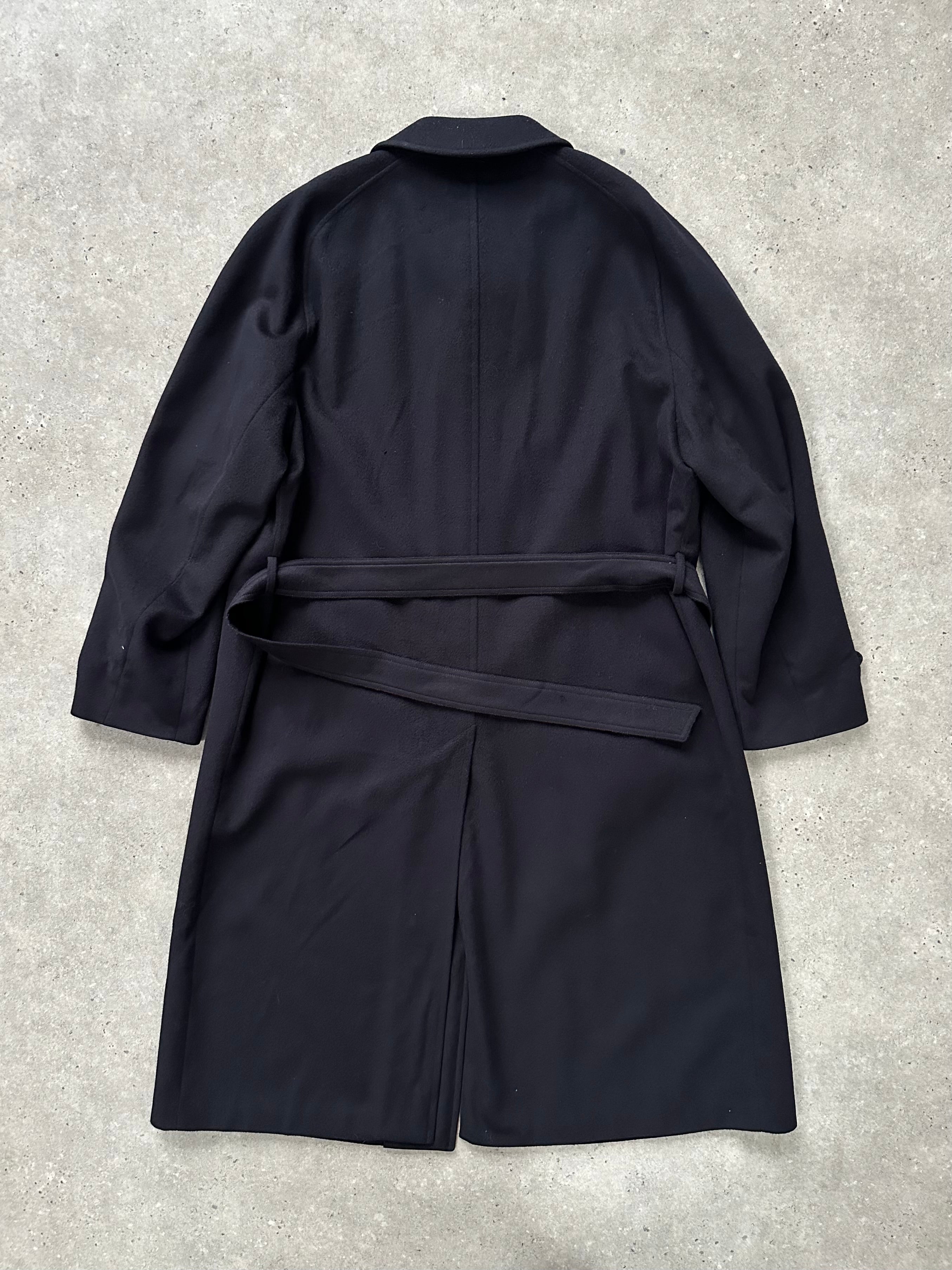 Vintage 1980s pure wool belted coat with concealed placket in XL/XXL size, featuring classic design and textured fabric.