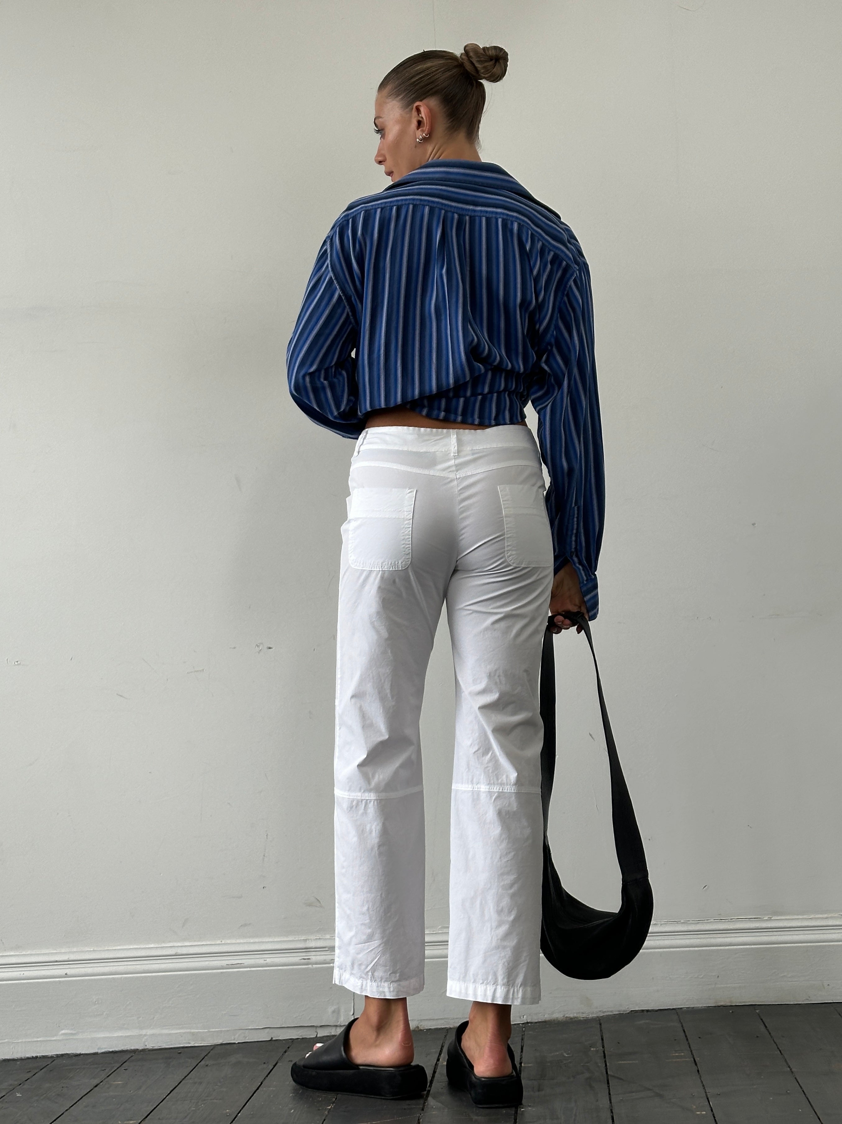 Max Mara Weekend cotton cargo low waist trousers in W28, casual style with multiple pockets and relaxed fit.
