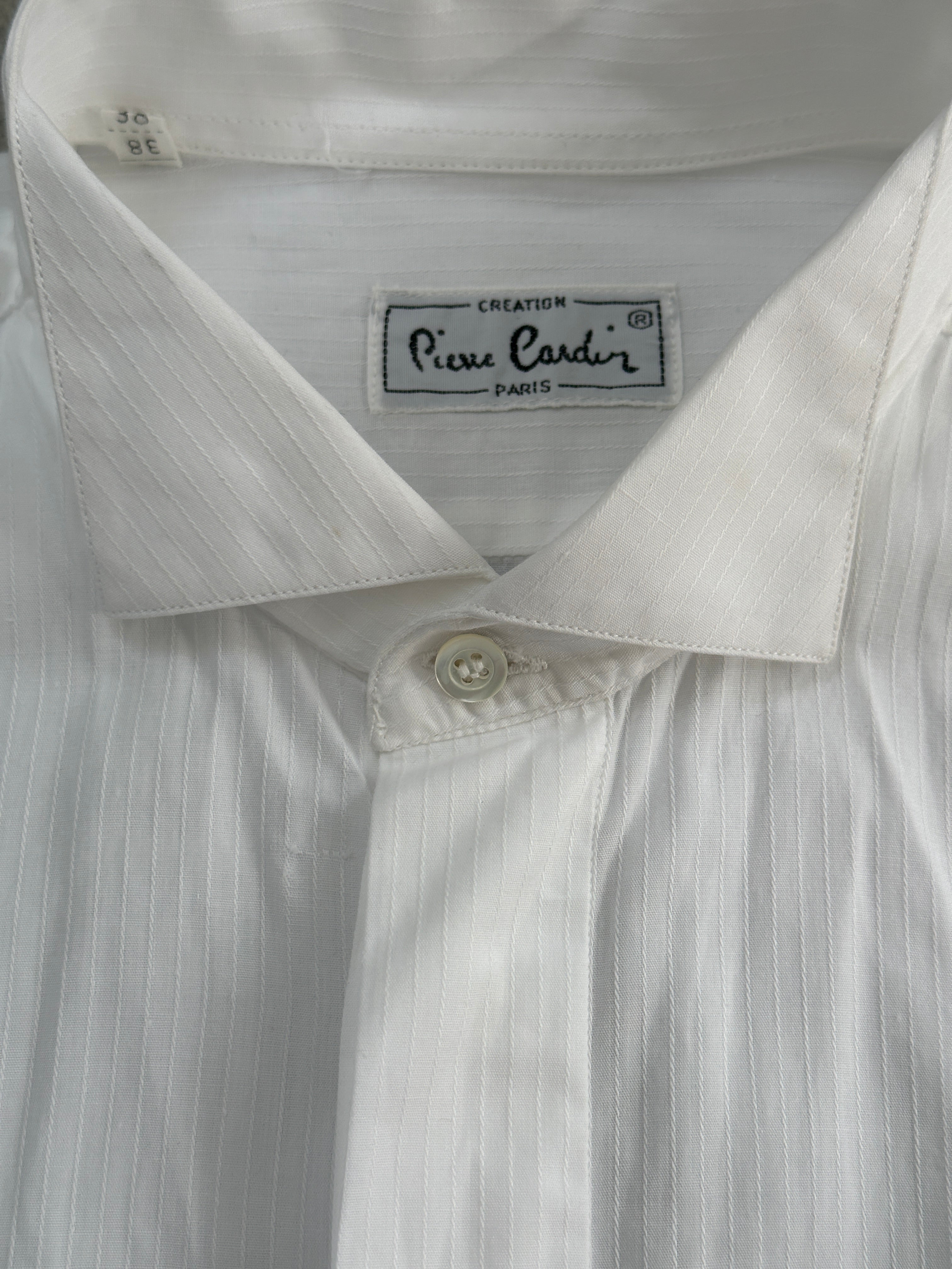 Pierre Cardin pure cotton wing collar dress shirt in size M, featuring a classic collar and clean, crisp fabric.