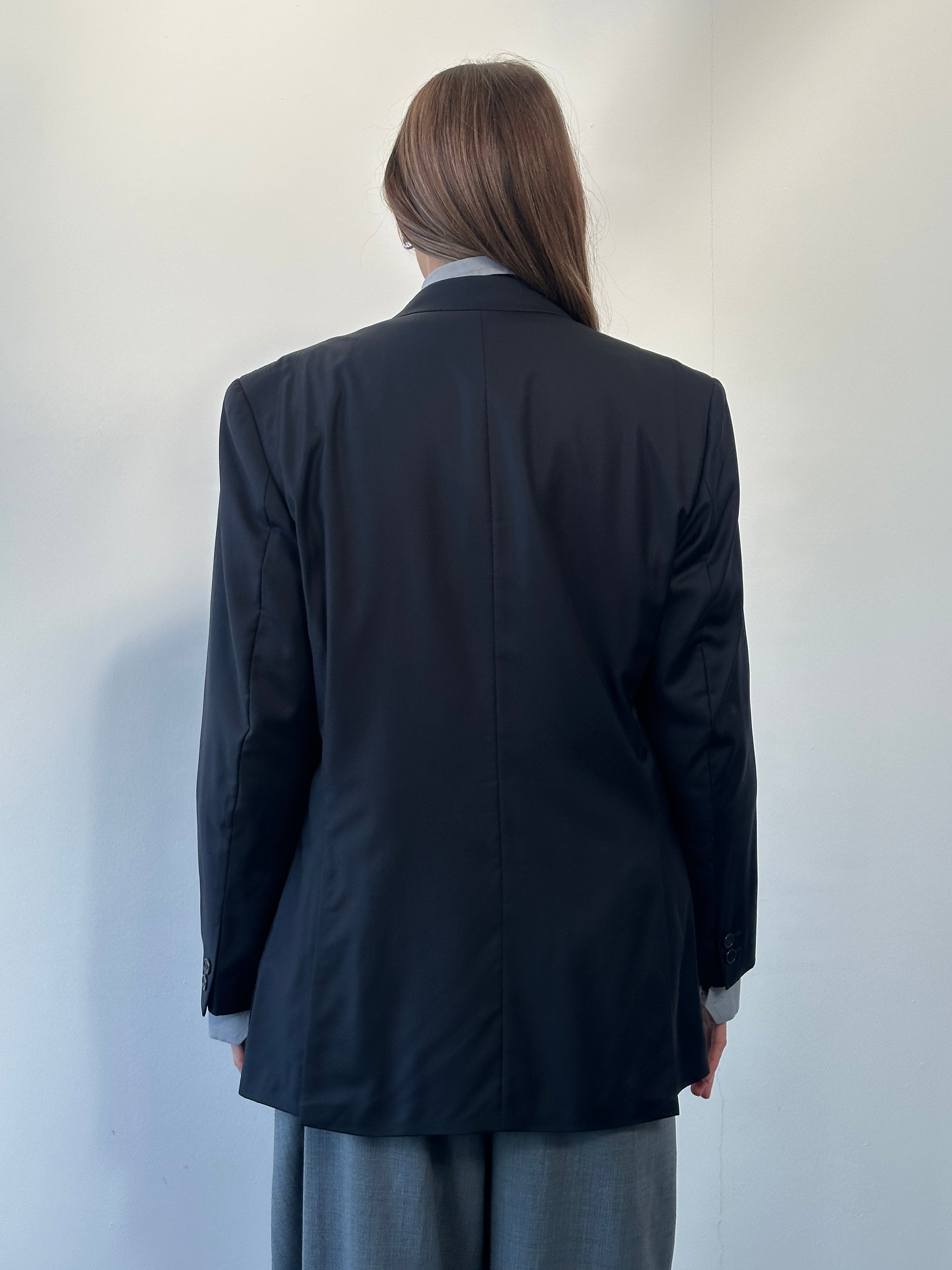 Louis Feraud x Loro Piana 1990s pure wool double-breasted blazer, size 40R/L, showcasing classic tailored design and high-quality fabric.