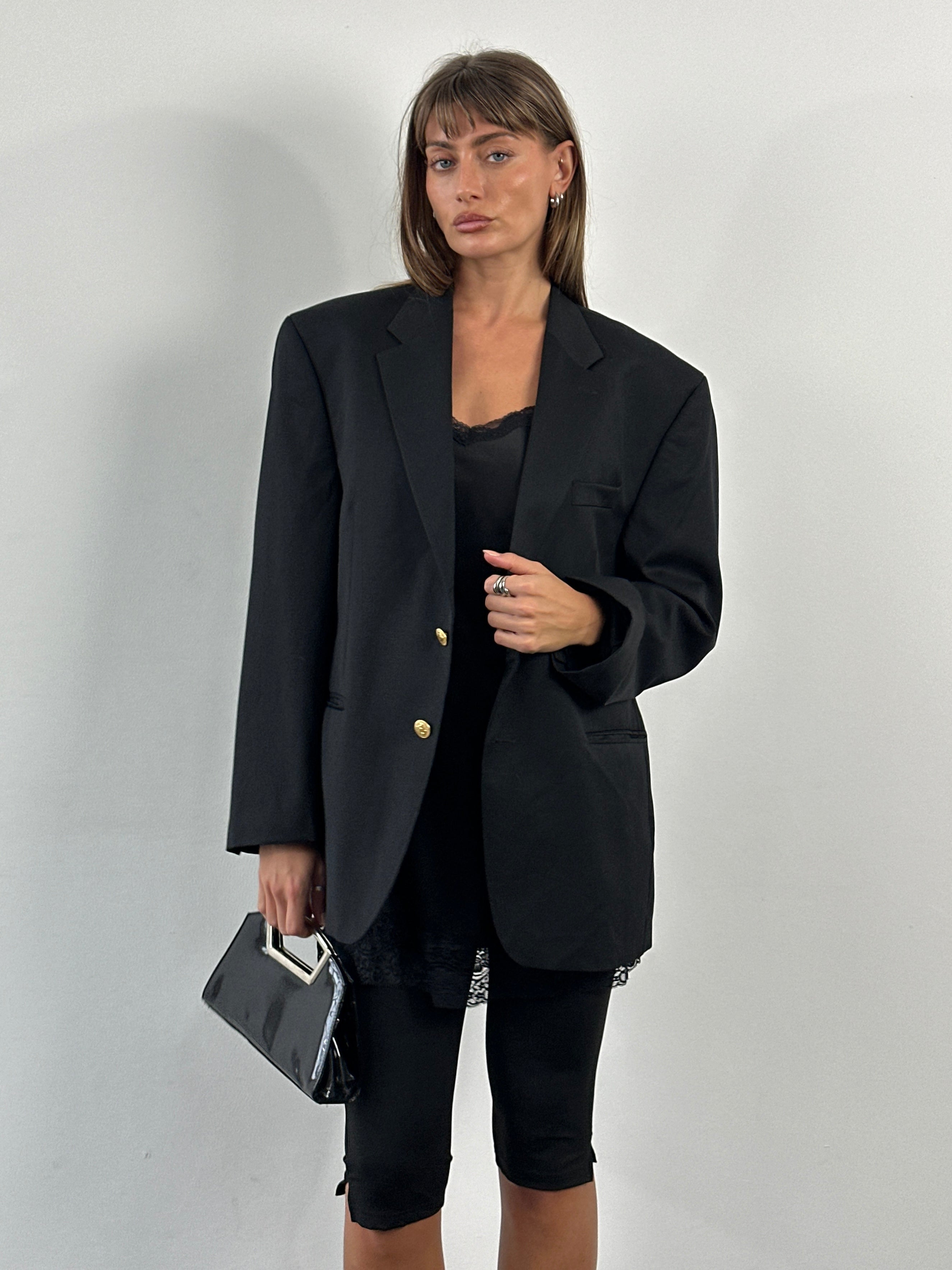 Ralph Lauren 2000s pure wool bespoke button blazer in size 44S/XL, tailored fit with classic lapel and button details.