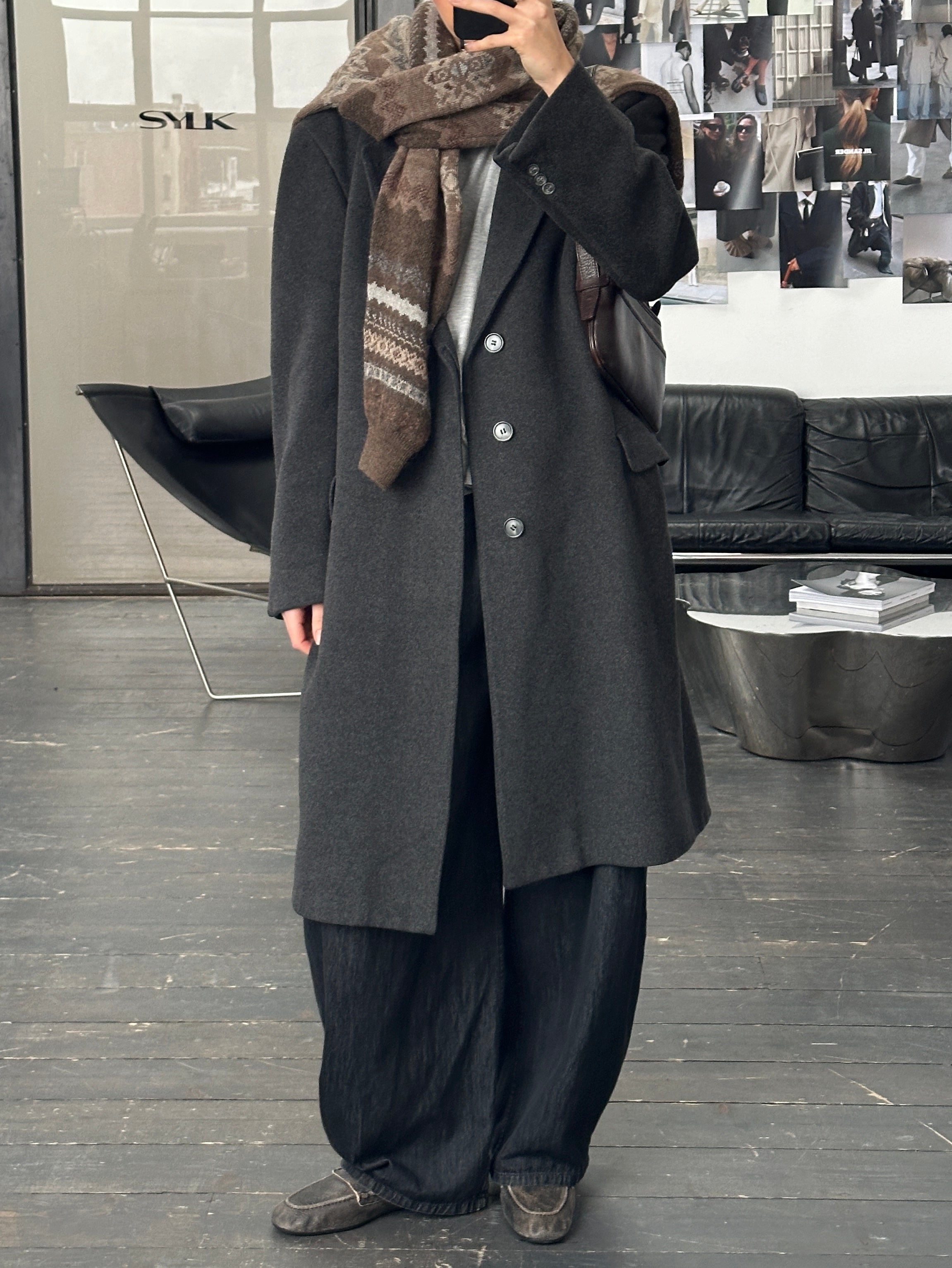 Vintage 1980s pure cashmere coat with concealed placket in XL size, showcasing a classic, luxurious design and soft texture.