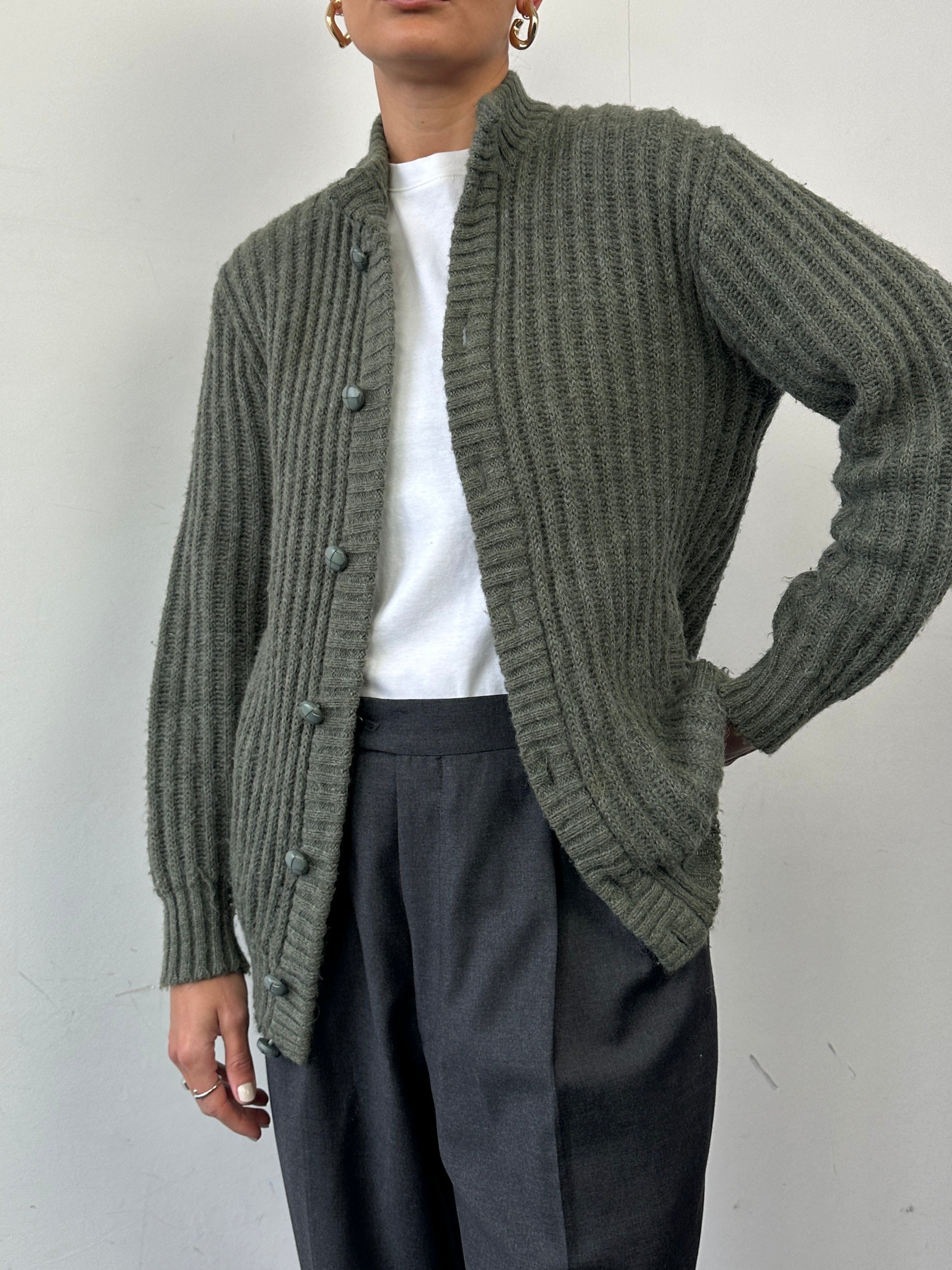 St Michael wool knitted cardigan in size M, featuring a cozy, textured knit design, button closure, and ribbed cuffs.
