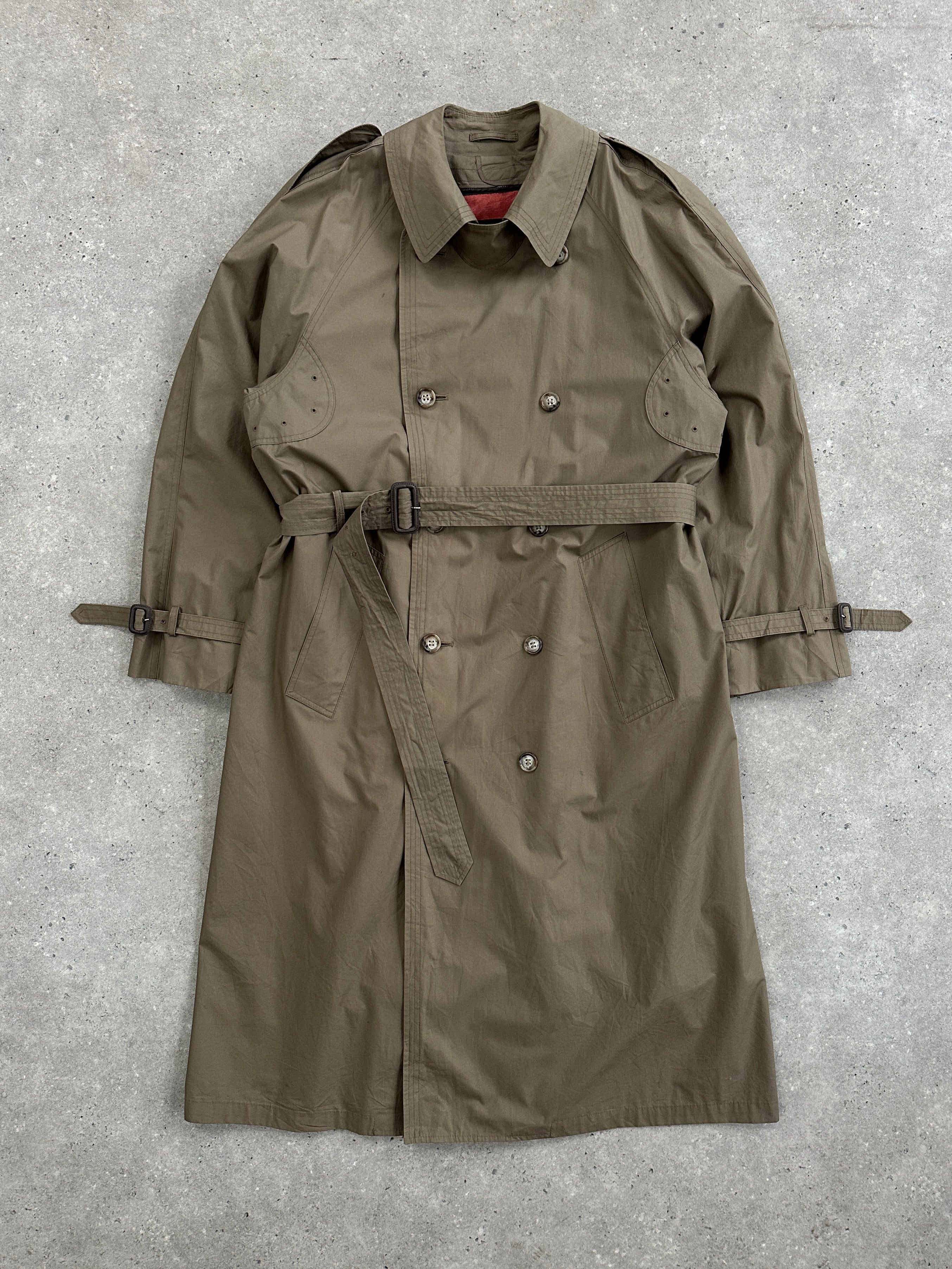 London Fog 1990s high neck double-breasted belted trench coat in XL, featuring classic beige fabric and stylish design.