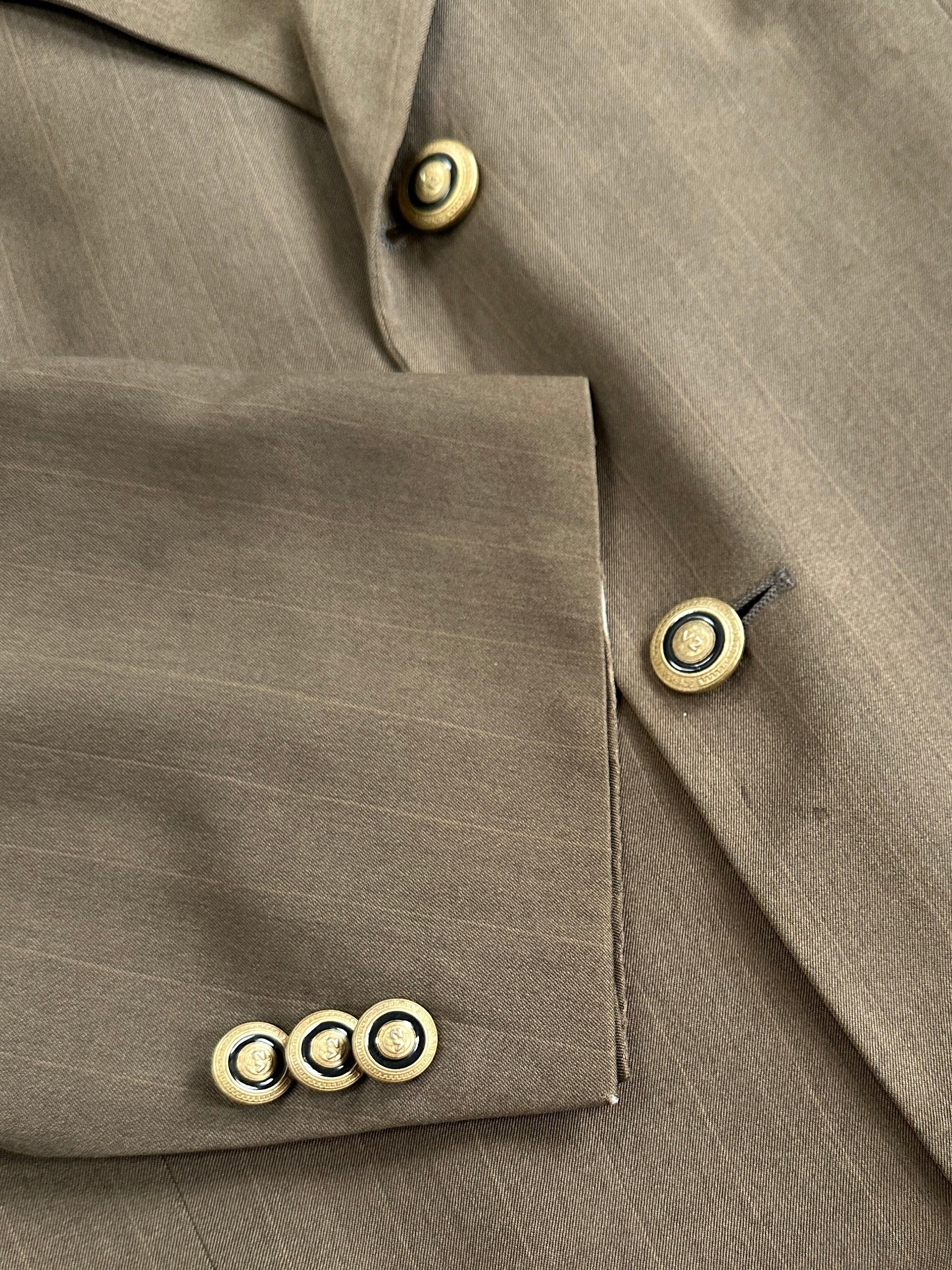 Versace Classic V2 1990s bespoke single-breasted blazer, 42R/XL, in dark fabric with tailored lapels and button details.