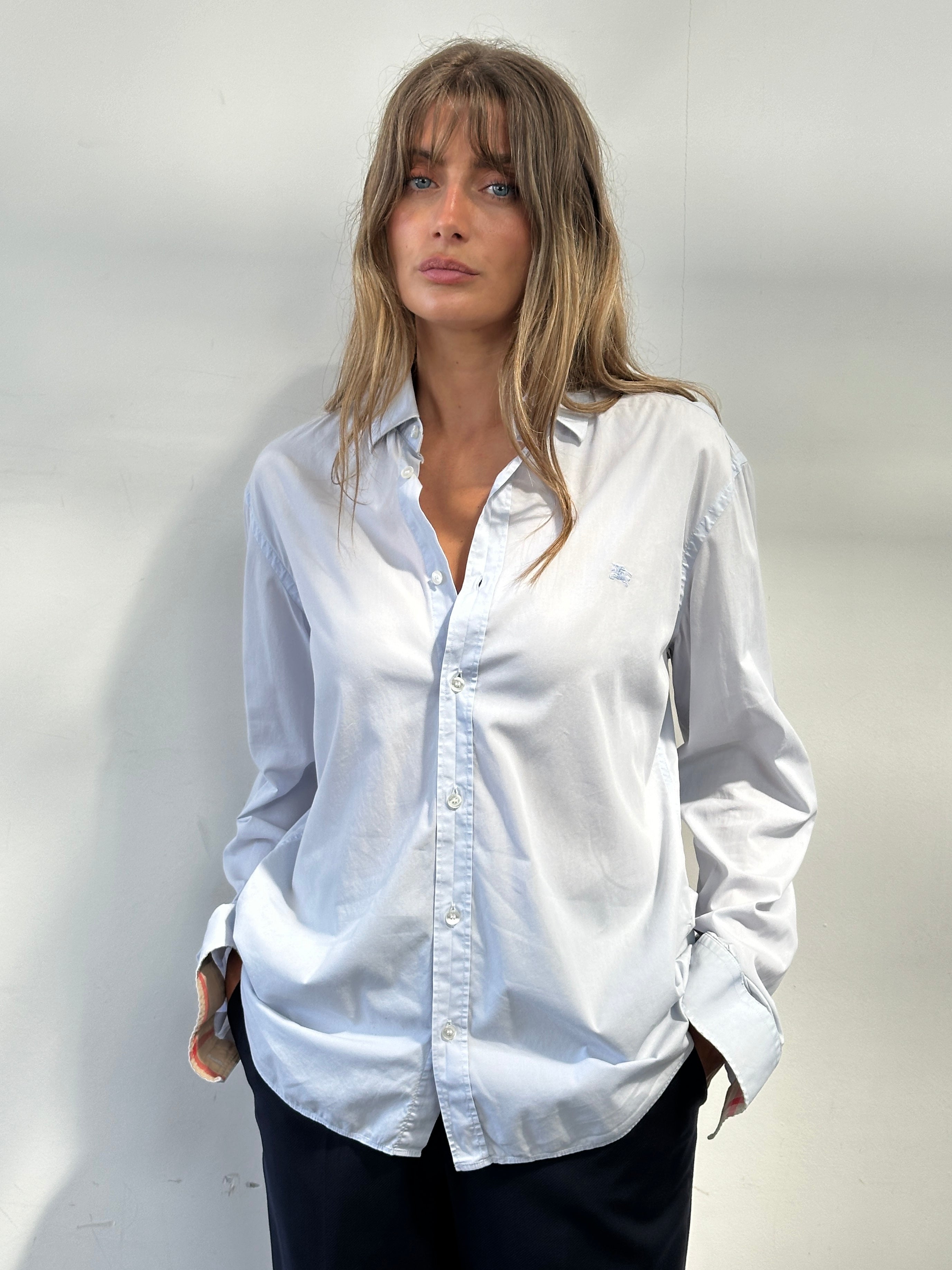 Burberry Brit cotton logo shirt in size M, featuring the iconic Burberry check pattern and logo on the front.