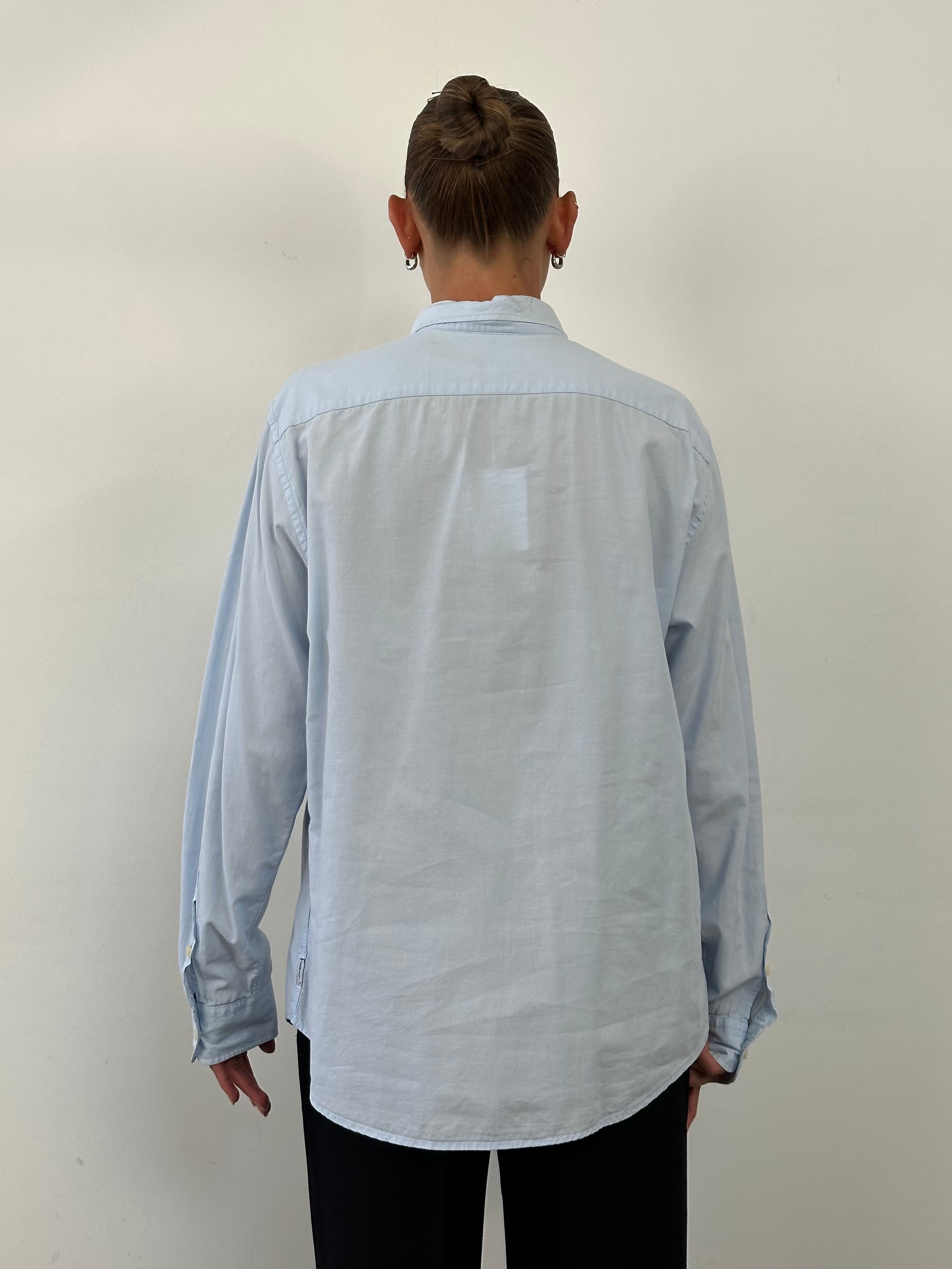 Armani Jeans pure cotton logo shirt in size L, featuring a classic design with the Armani branding and a comfortable fit.