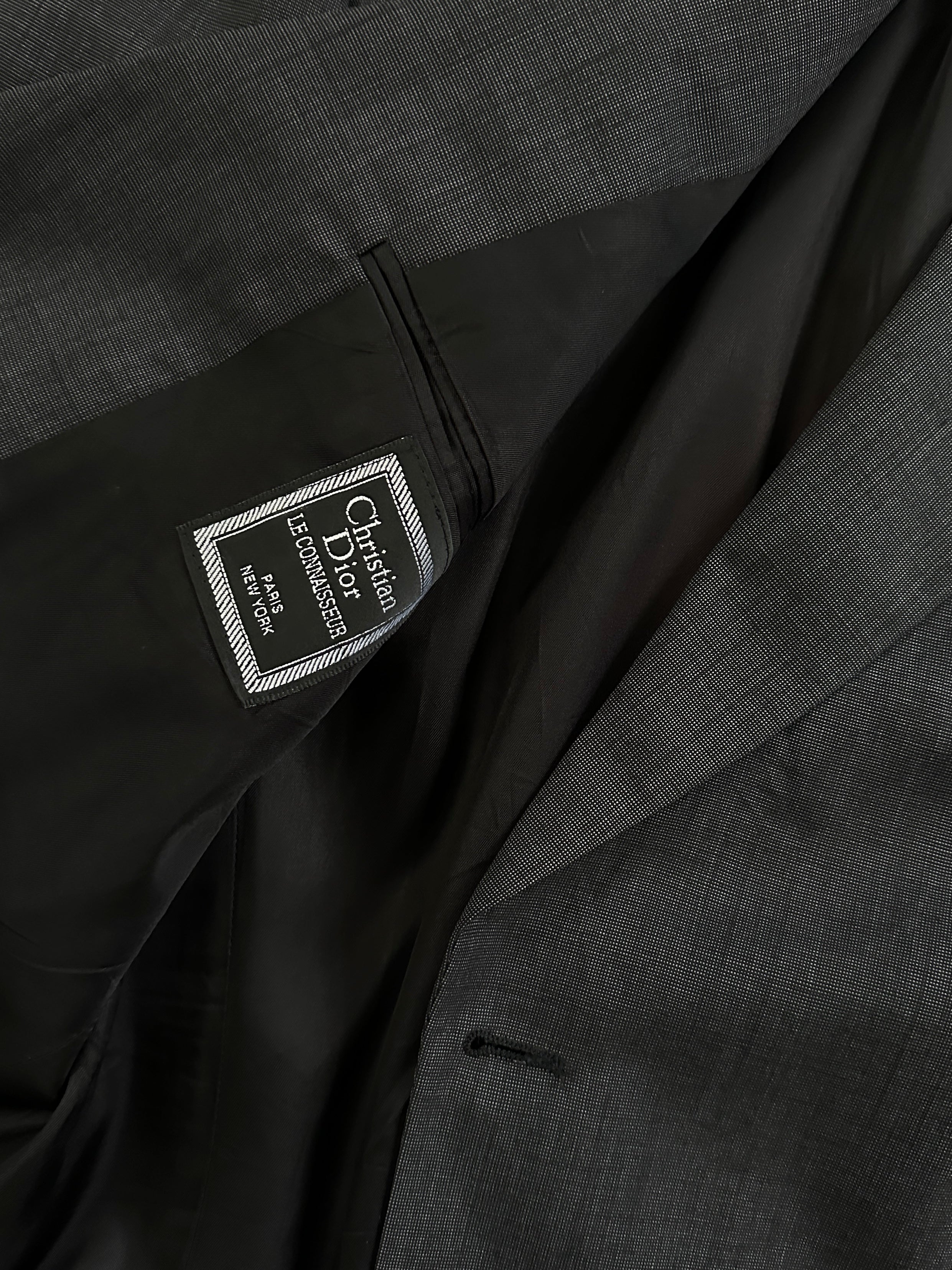 Christian Dior Le Connaisseur pure wool single-breasted blazer in navy, tailored fit, with classic lapel and button closure.