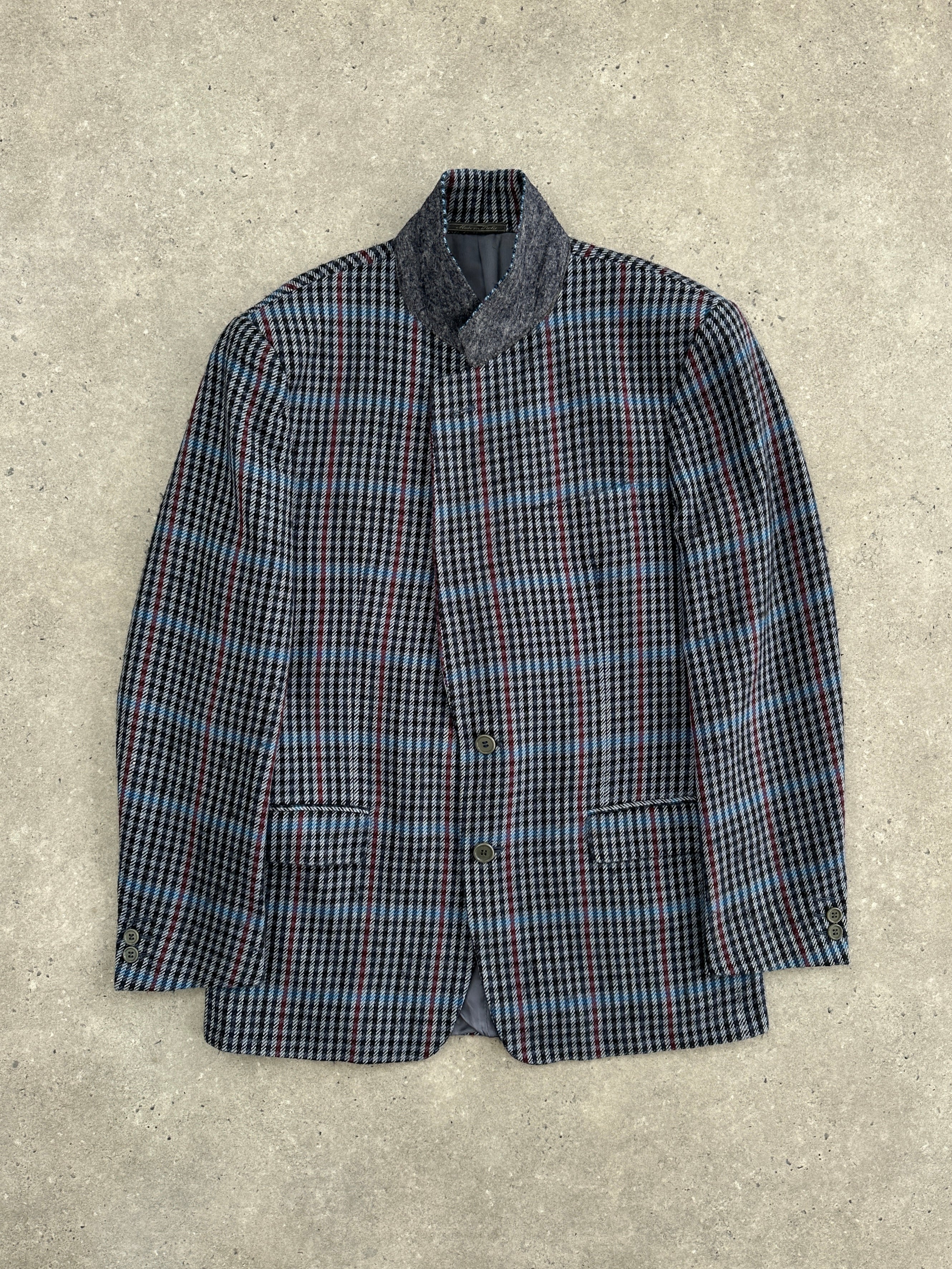 Christian Dior Monsieur 1990s brushed wool houndstooth blazer in size 42R/XL, featuring a classic tailored fit and checkered pattern.