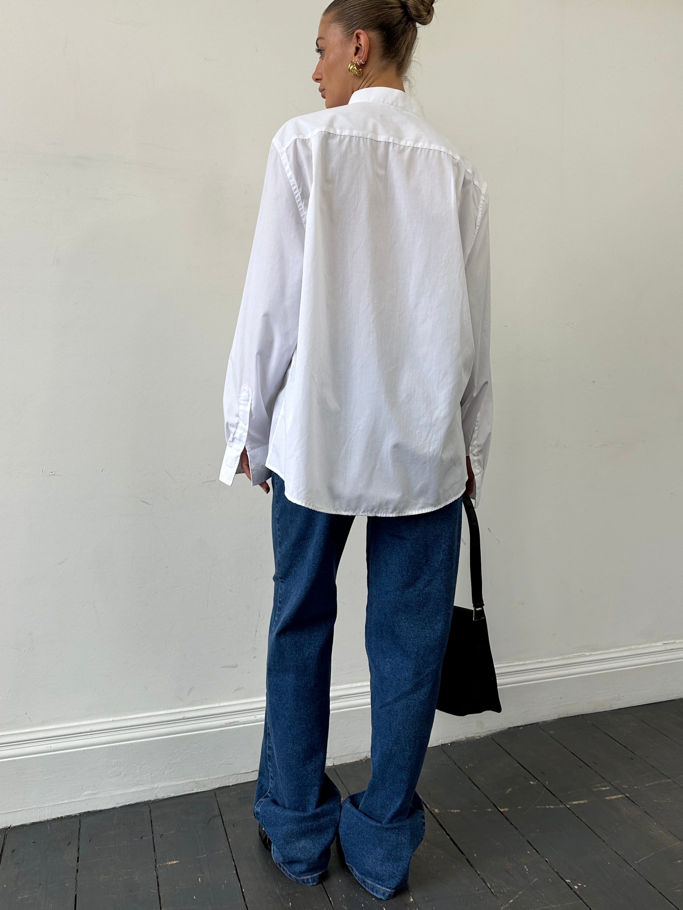 Vintage cotton pleated wing collar dress shirt in XL/XXL, featuring classic design and stylish detailing.