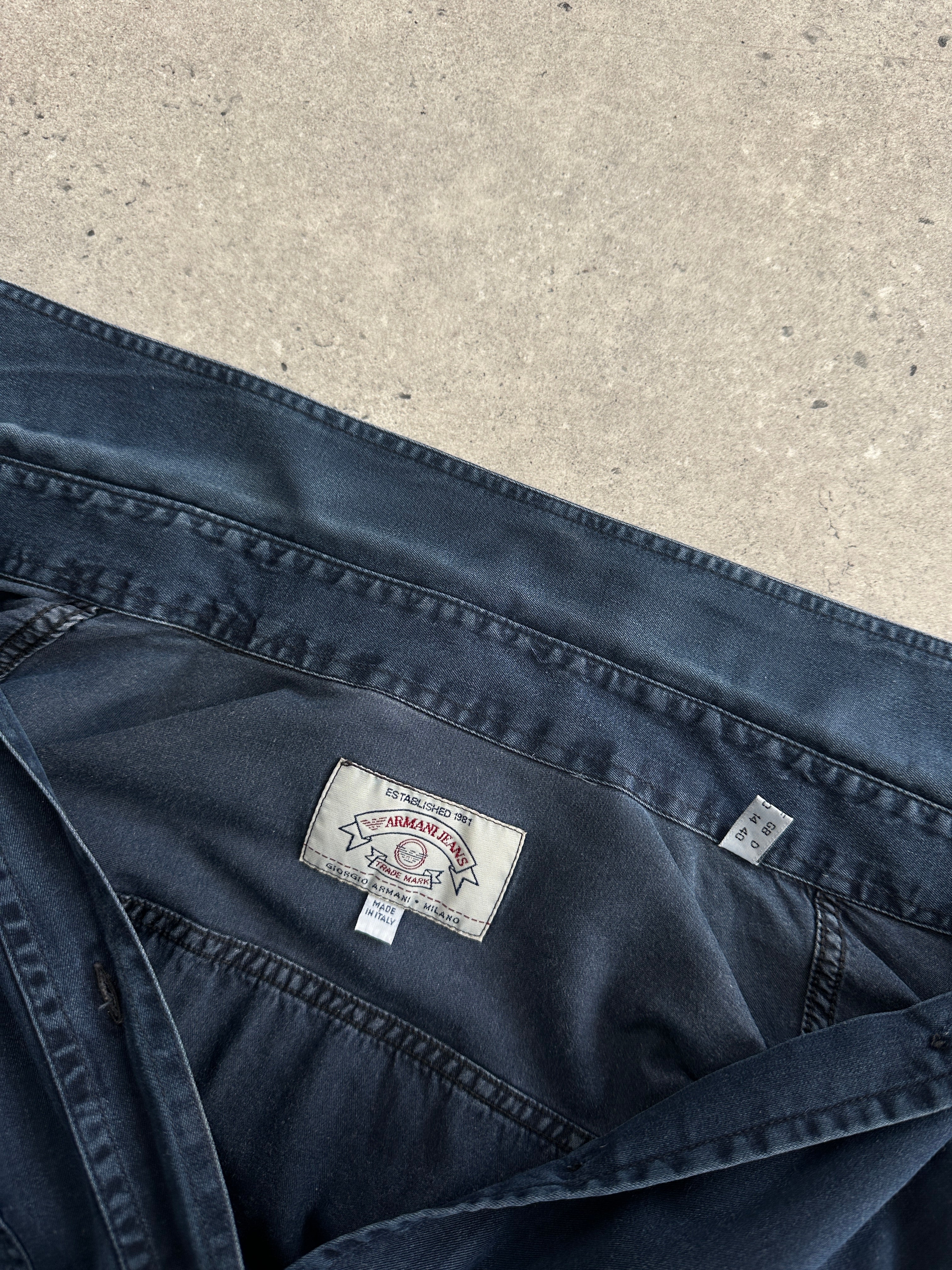 Armani Jeans denim logo shirt in size L, featuring a classic denim fabric with the Armani logo detail on the front.