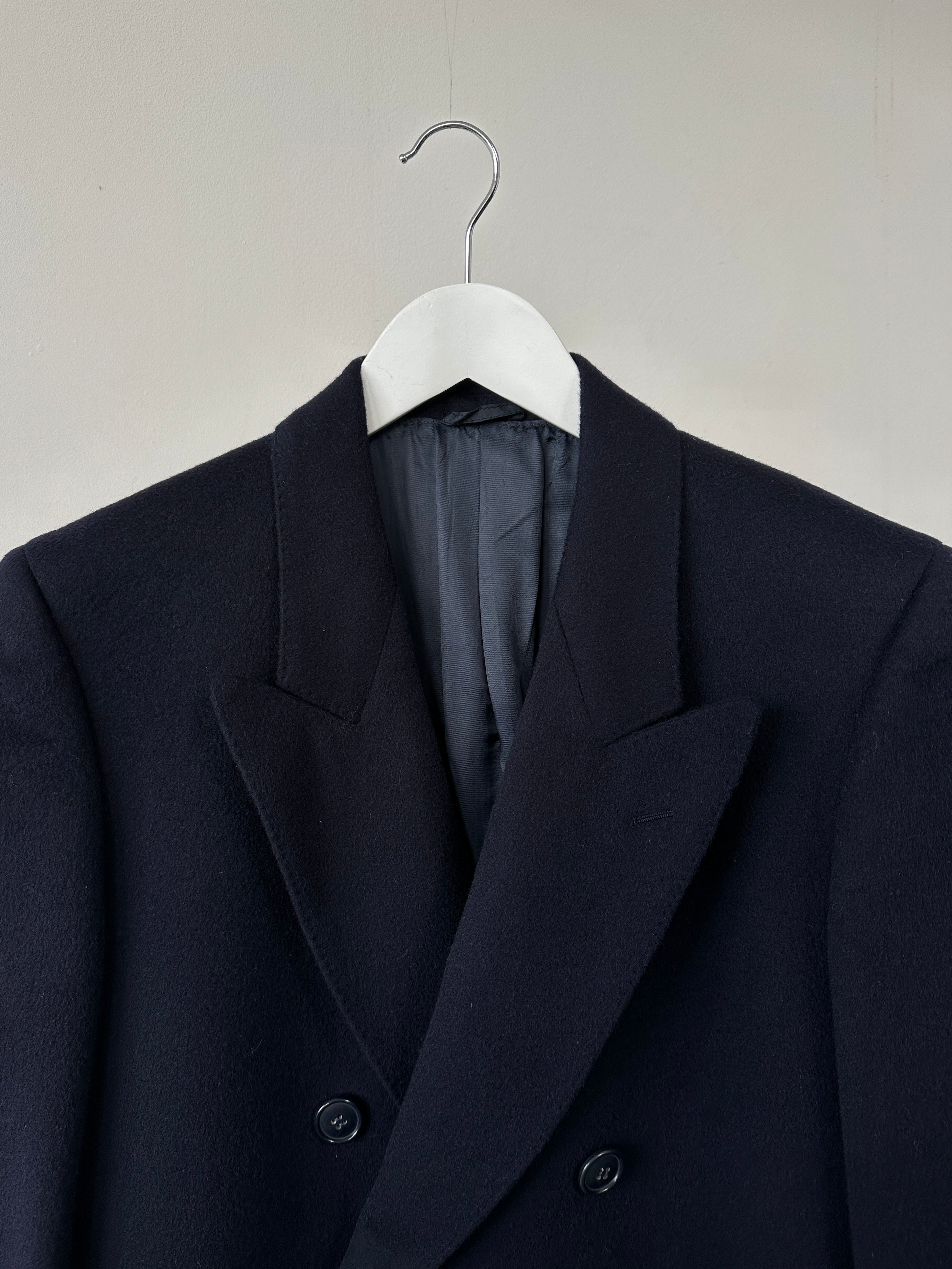 Vintage pure virgin wool double-breasted coat in M/L size, stylish warm winter outerwear with classic design.