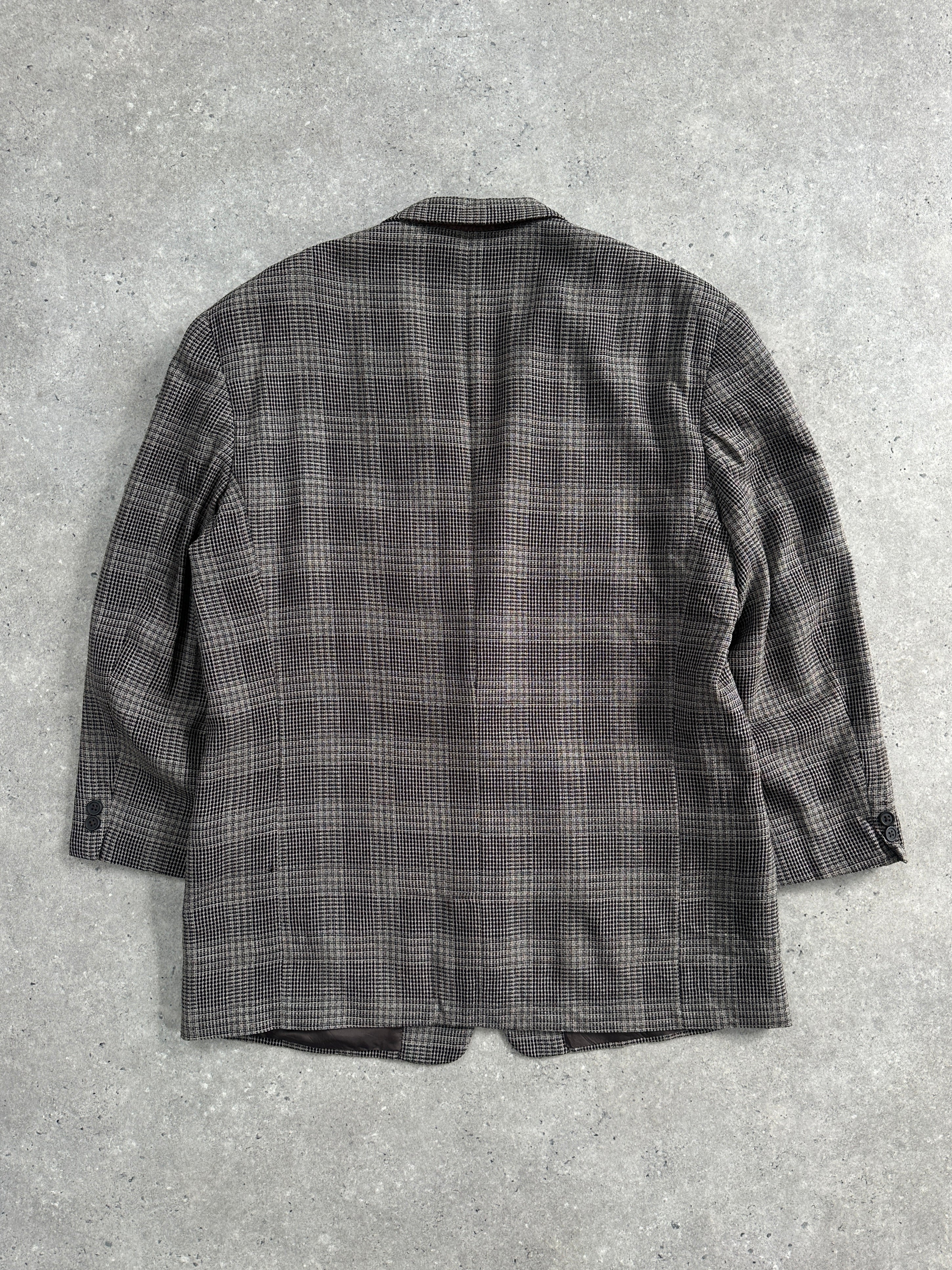 Giorgio Armani Le Collezioni 1980s pure wool check blazer in size 42R/XL, featuring a classic tailored fit and vintage plaid pattern.