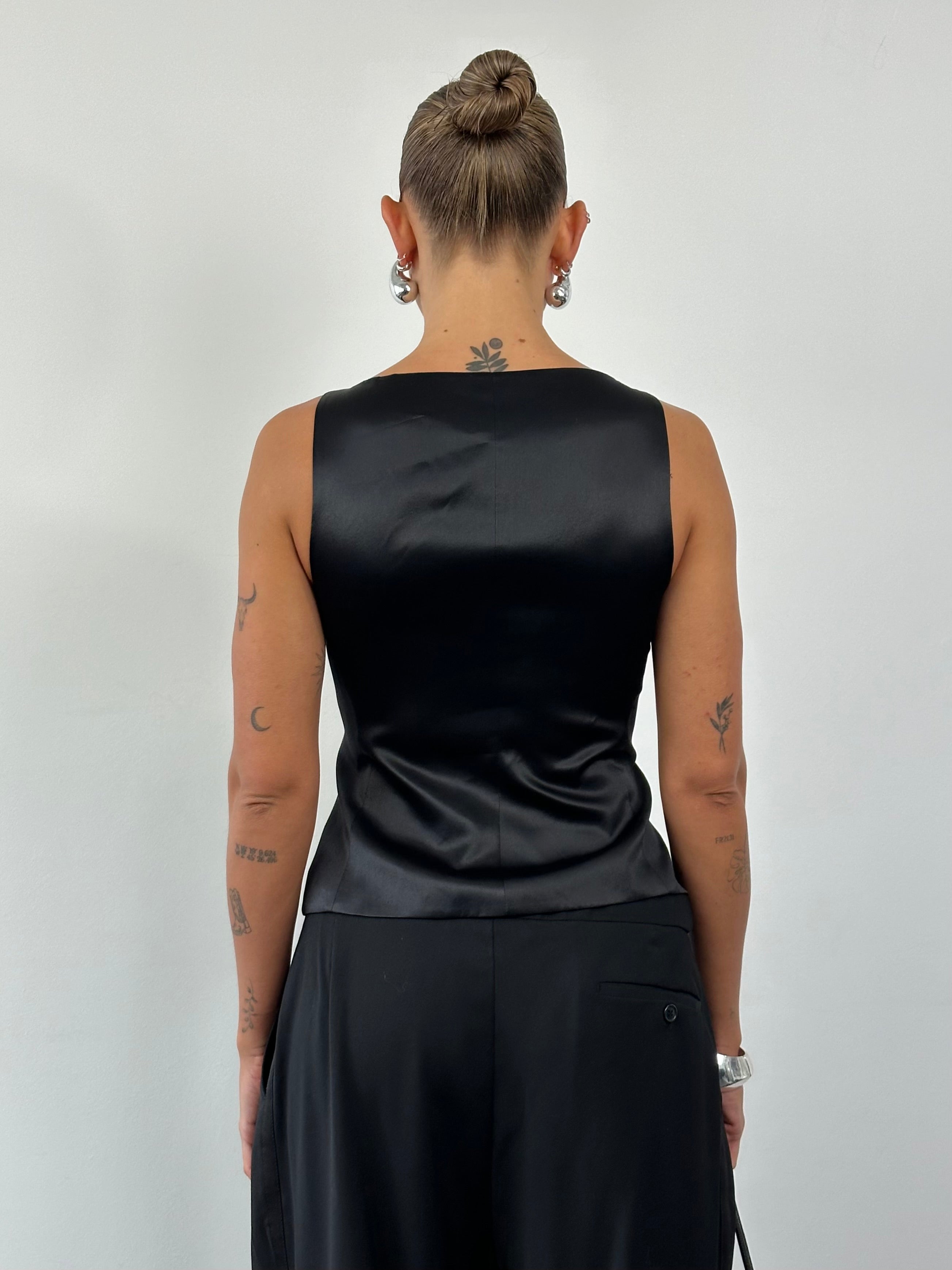 Armani Collezioni 2002 pure silk double-breasted waistcoat in XS/S, showing front view with lapels and button details.