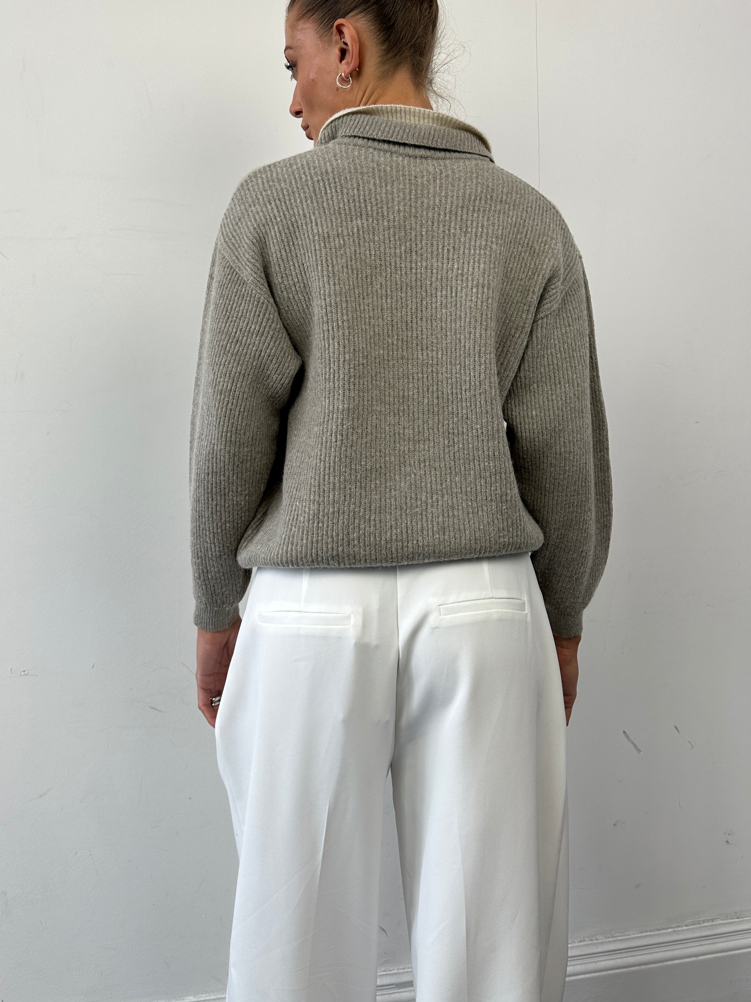 Vintage Merino Wool Mohair Alpha Polo knitted jumper, men's size M, featuring a classic design in soft, warm wool and mohair blend.