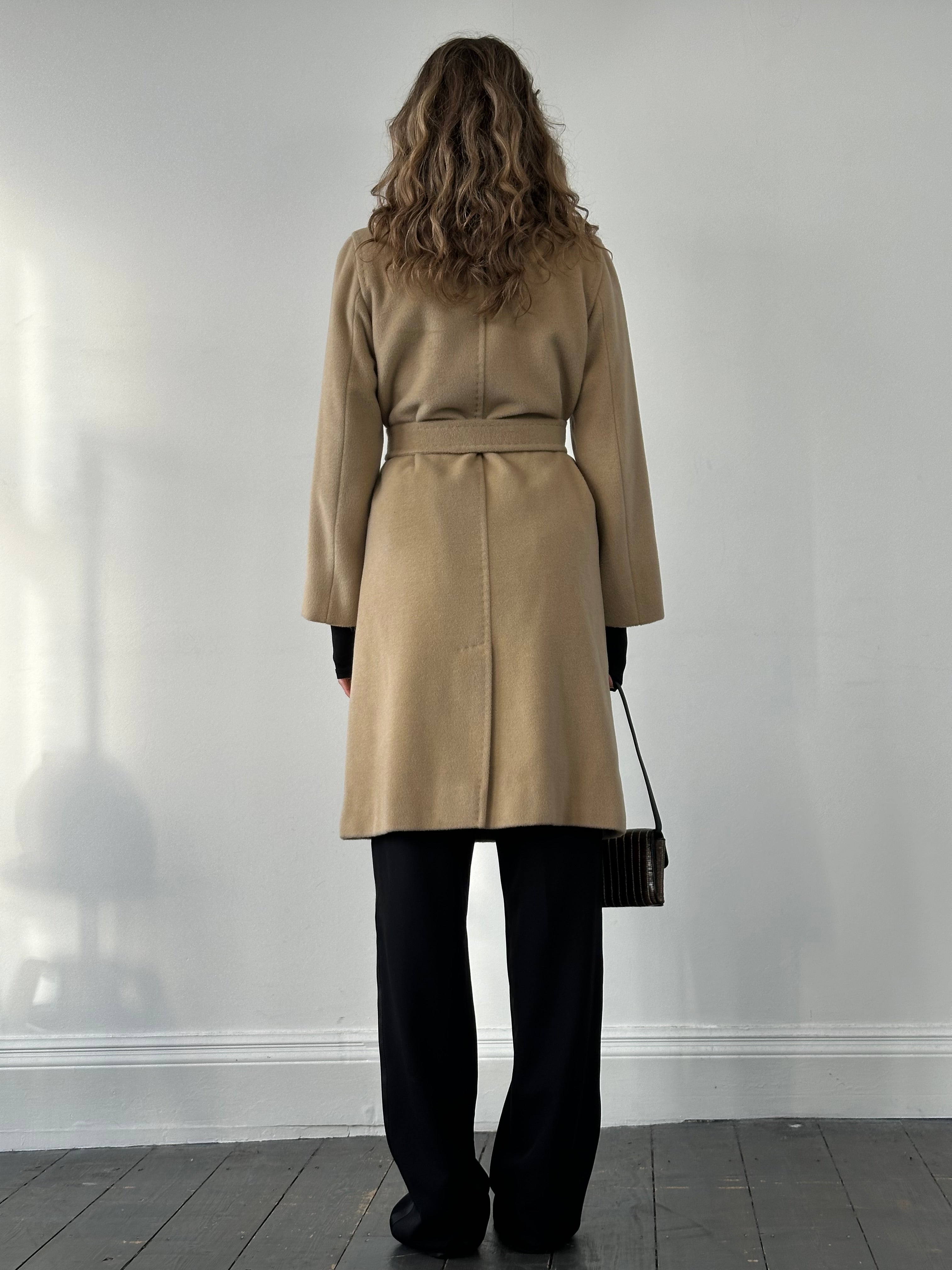 Marella wool cashmere double-breasted belted coat in size M, showcasing classic design with lapels and button details.